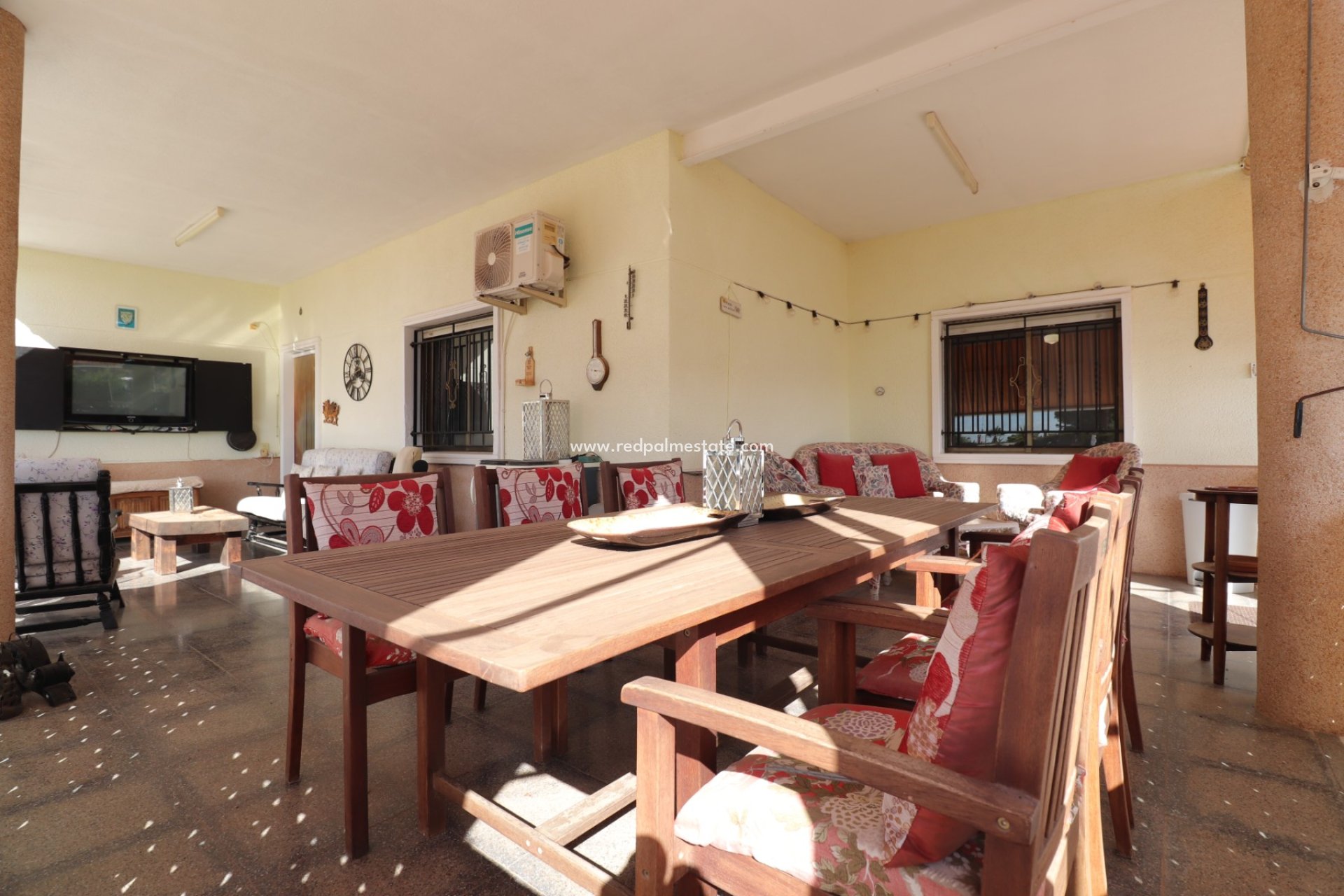 Resale - Finca / Country Property -
Crevillente