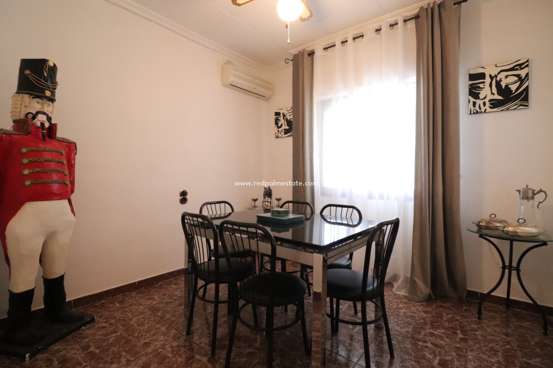 Resale - Finca / Country Property -
Crevillente