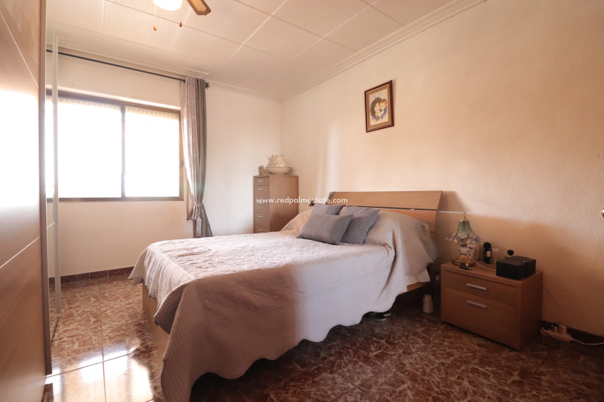 Resale - Finca / Country Property -
Crevillente