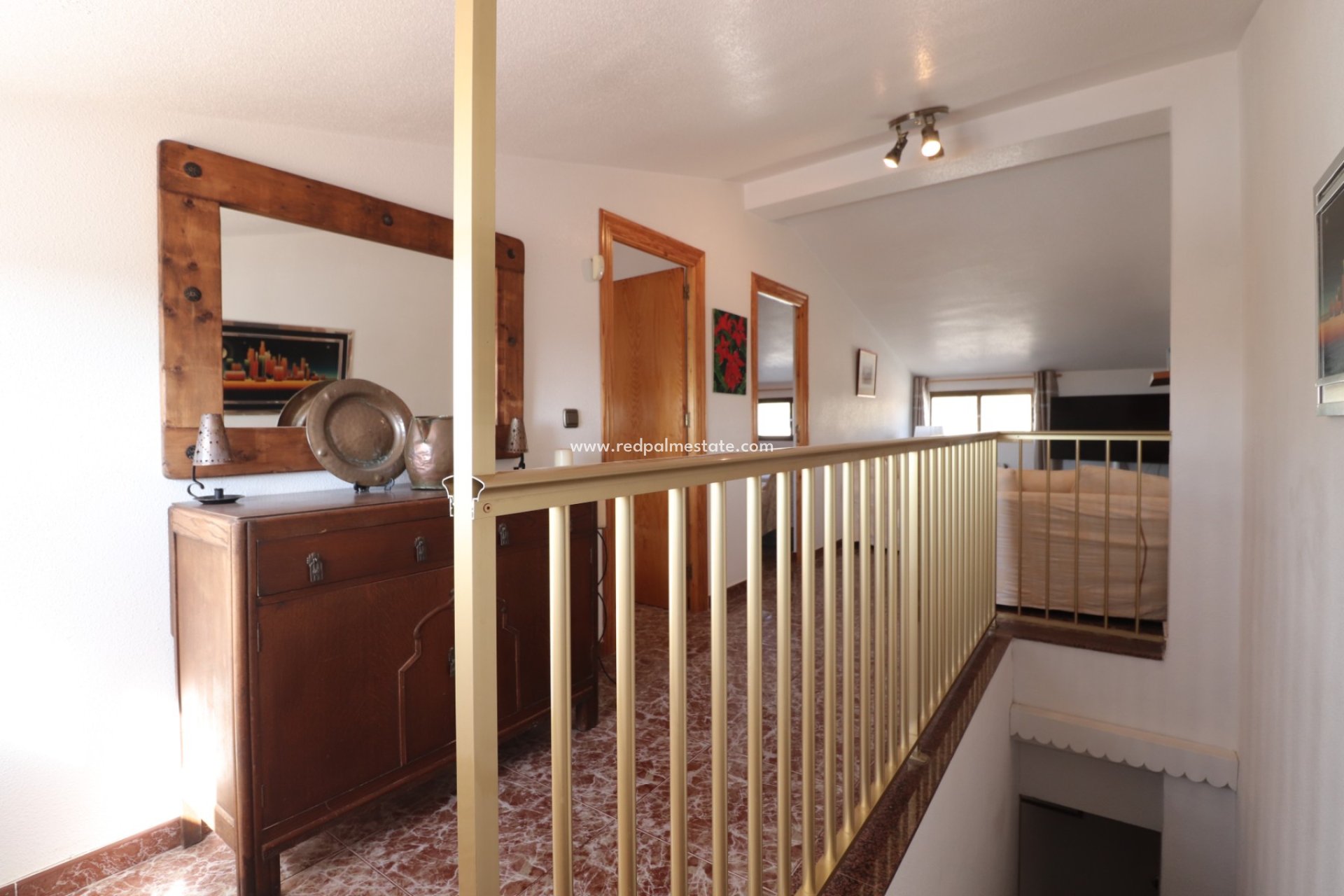 Resale - Finca / Country Property -
Crevillente