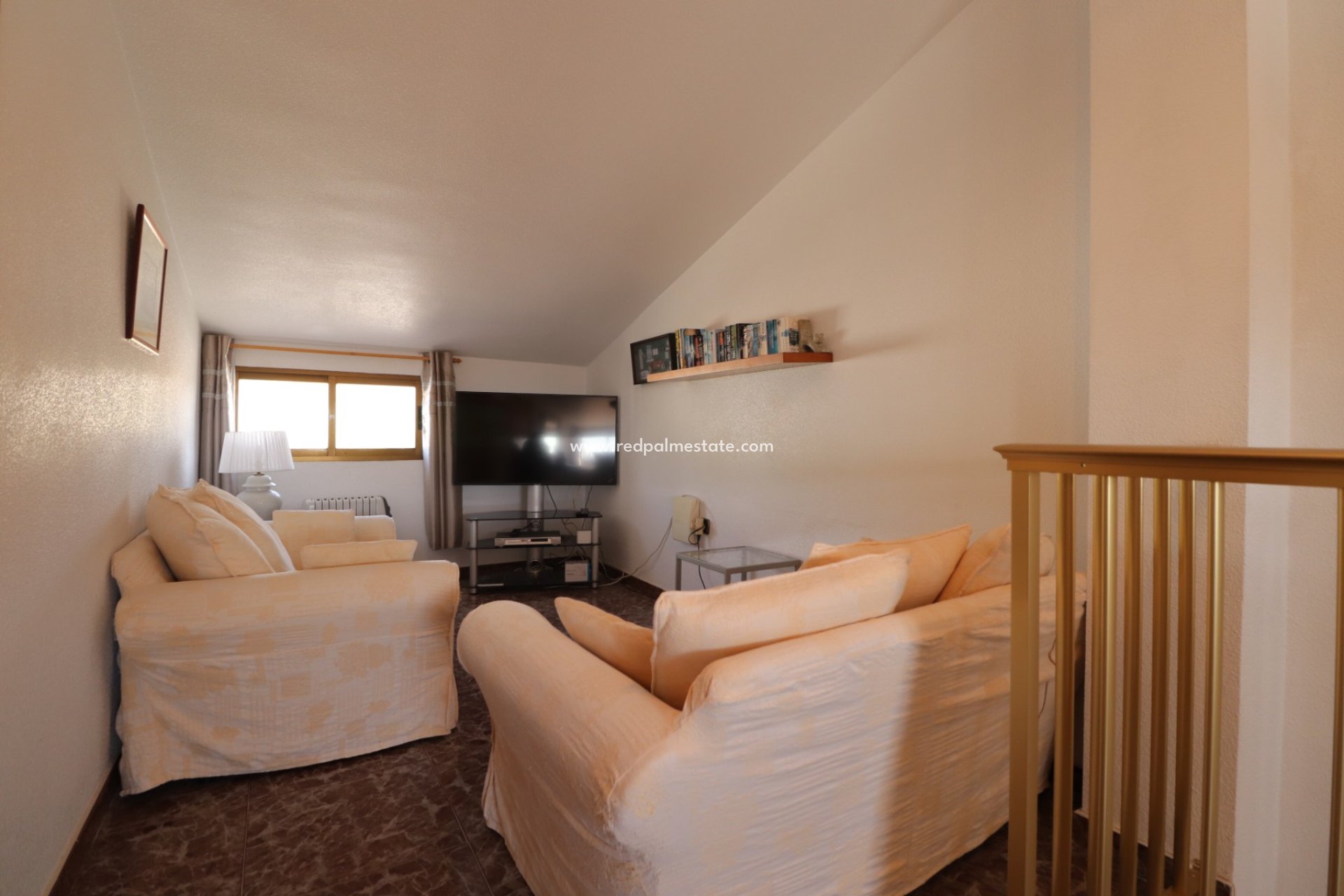 Resale - Finca / Country Property -
Crevillente