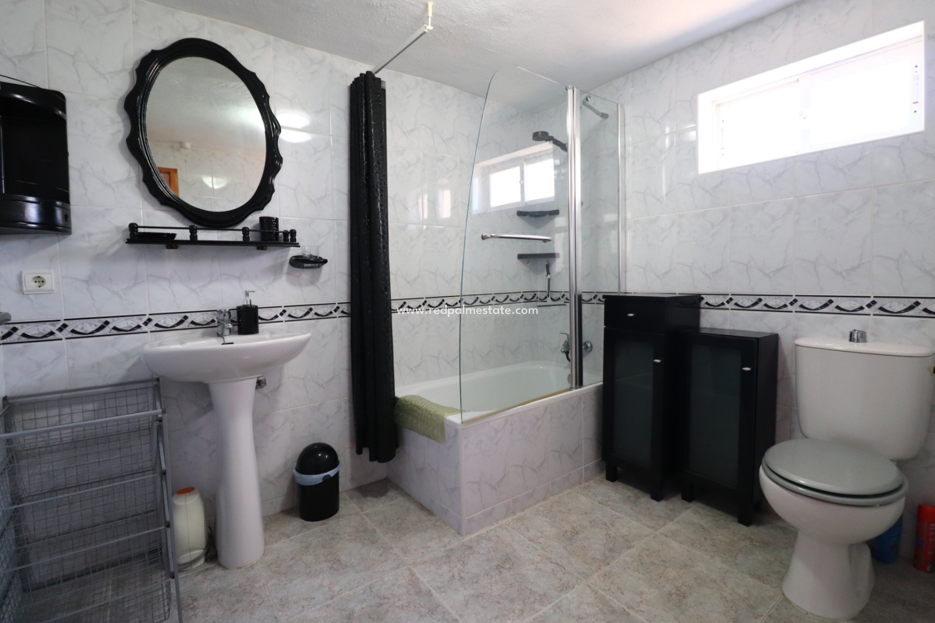 Resale - Finca / Country Property -
Crevillente