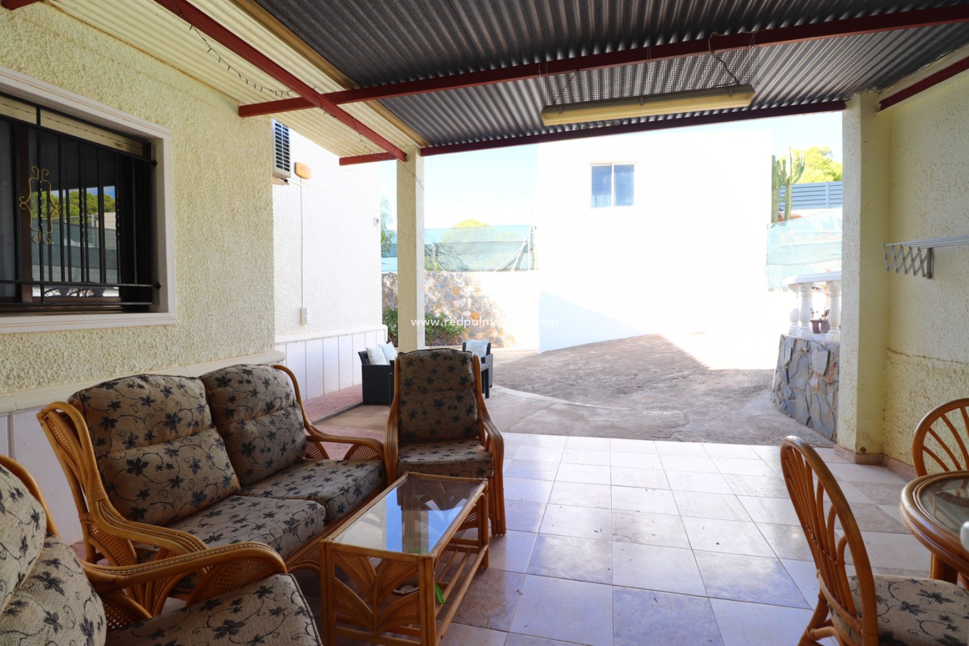 Resale - Finca / Country Property -
Crevillente
