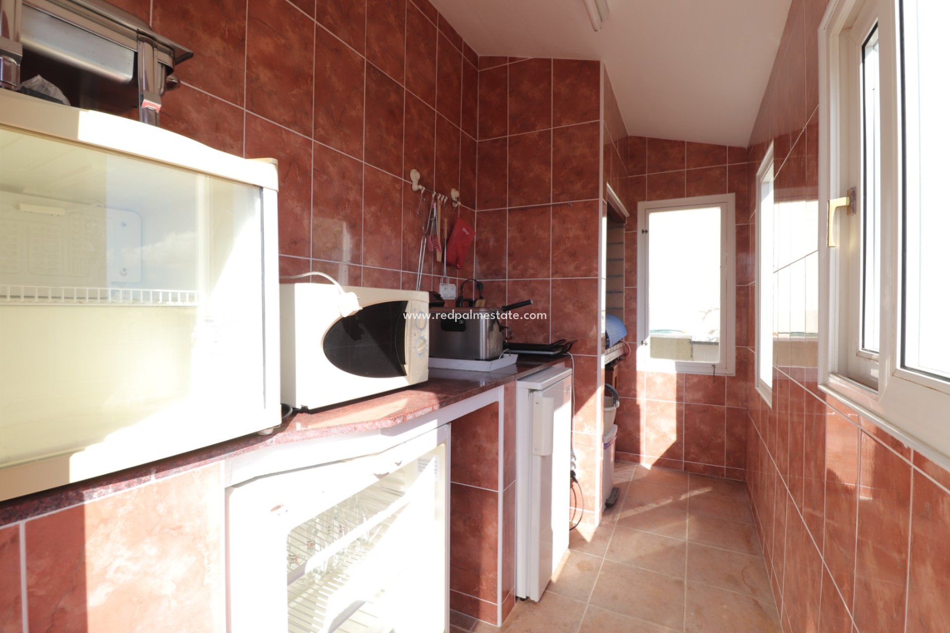 Resale - Finca / Country Property -
Crevillente