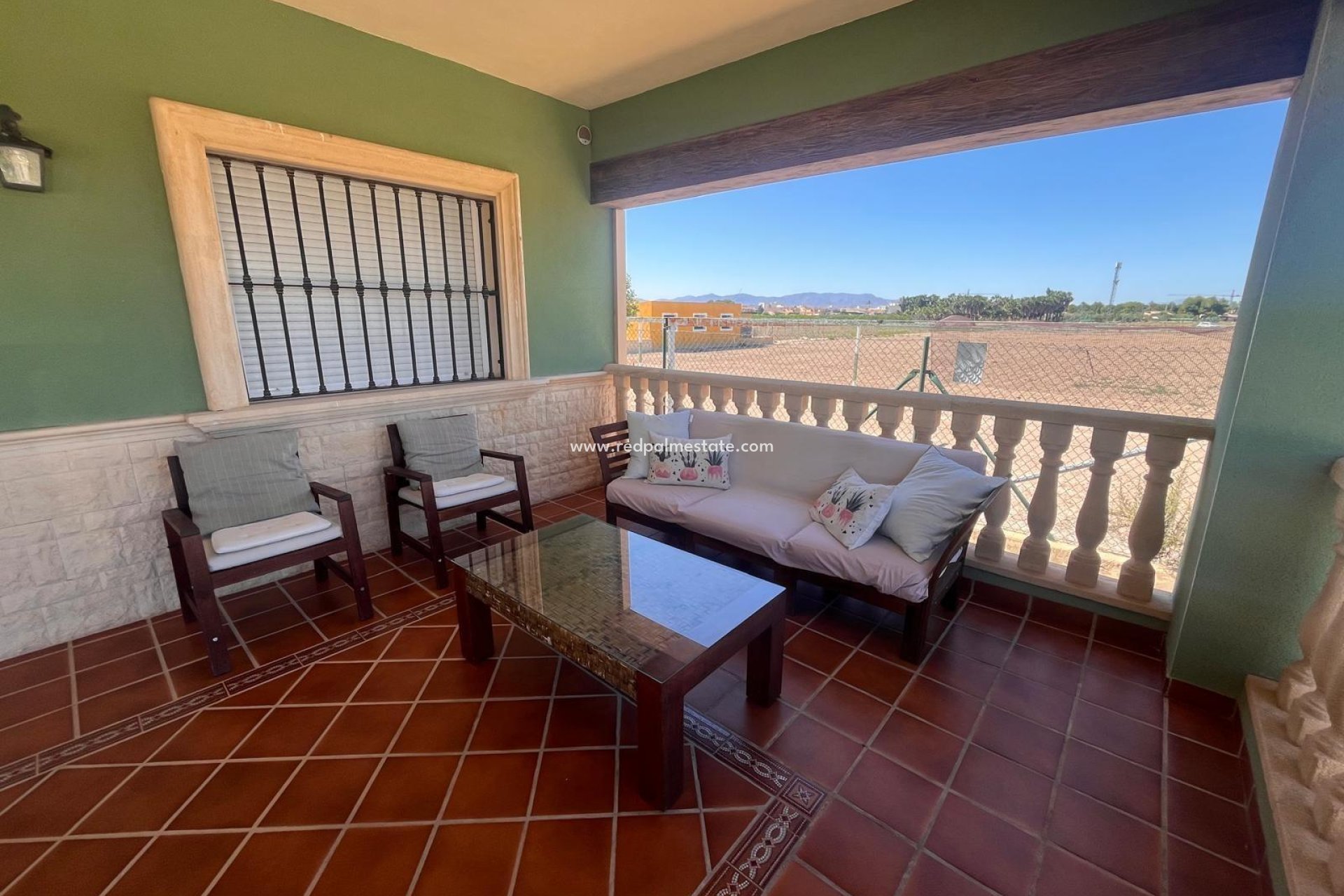 Resale - Finca / Country Property -
Daya Nueva - La Bodega