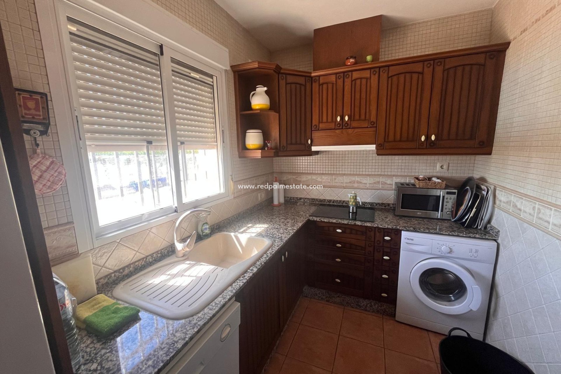 Resale - Finca / Country Property -
Daya Nueva - La Bodega