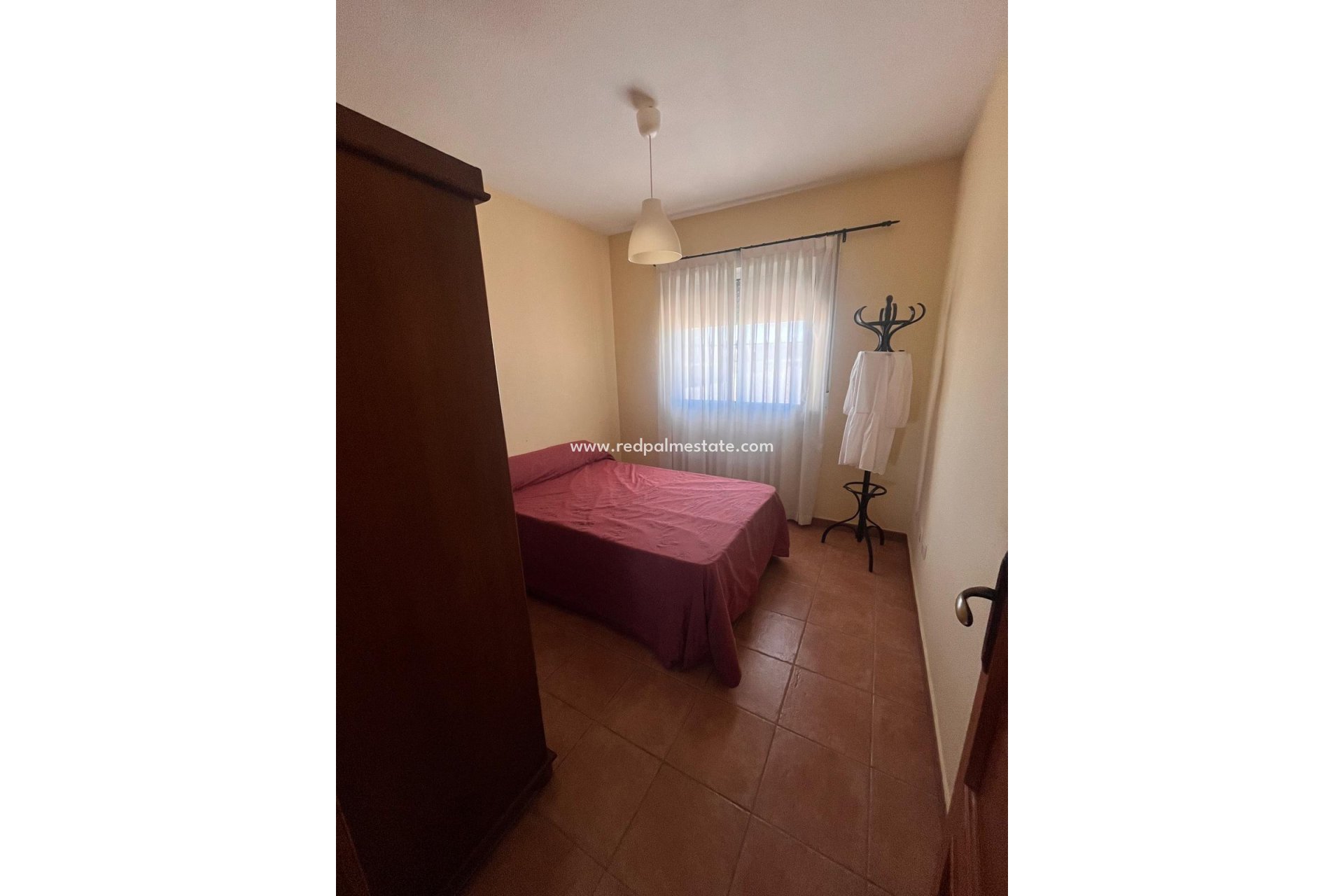 Resale - Finca / Country Property -
Daya Nueva - La Bodega