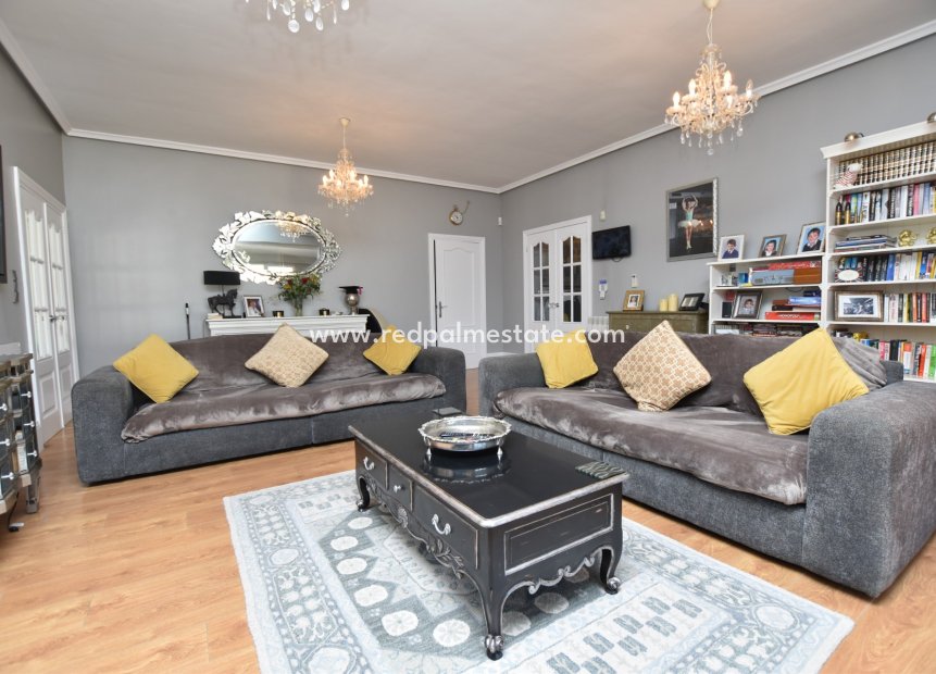 Resale - Finca / Country Property -
Daya Vieja - Costa Blanca