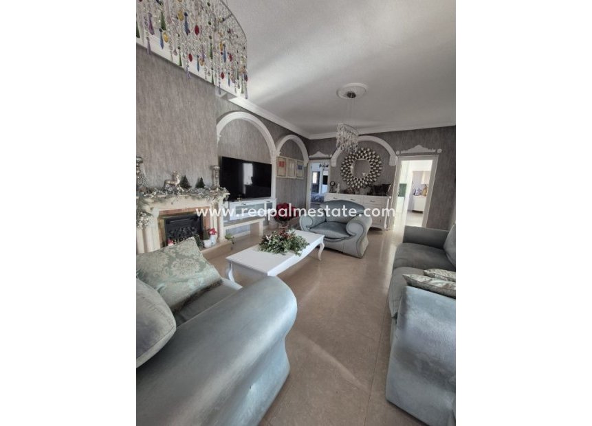 Resale - Finca / Country Property -
Daya Vieja - Costa Blanca