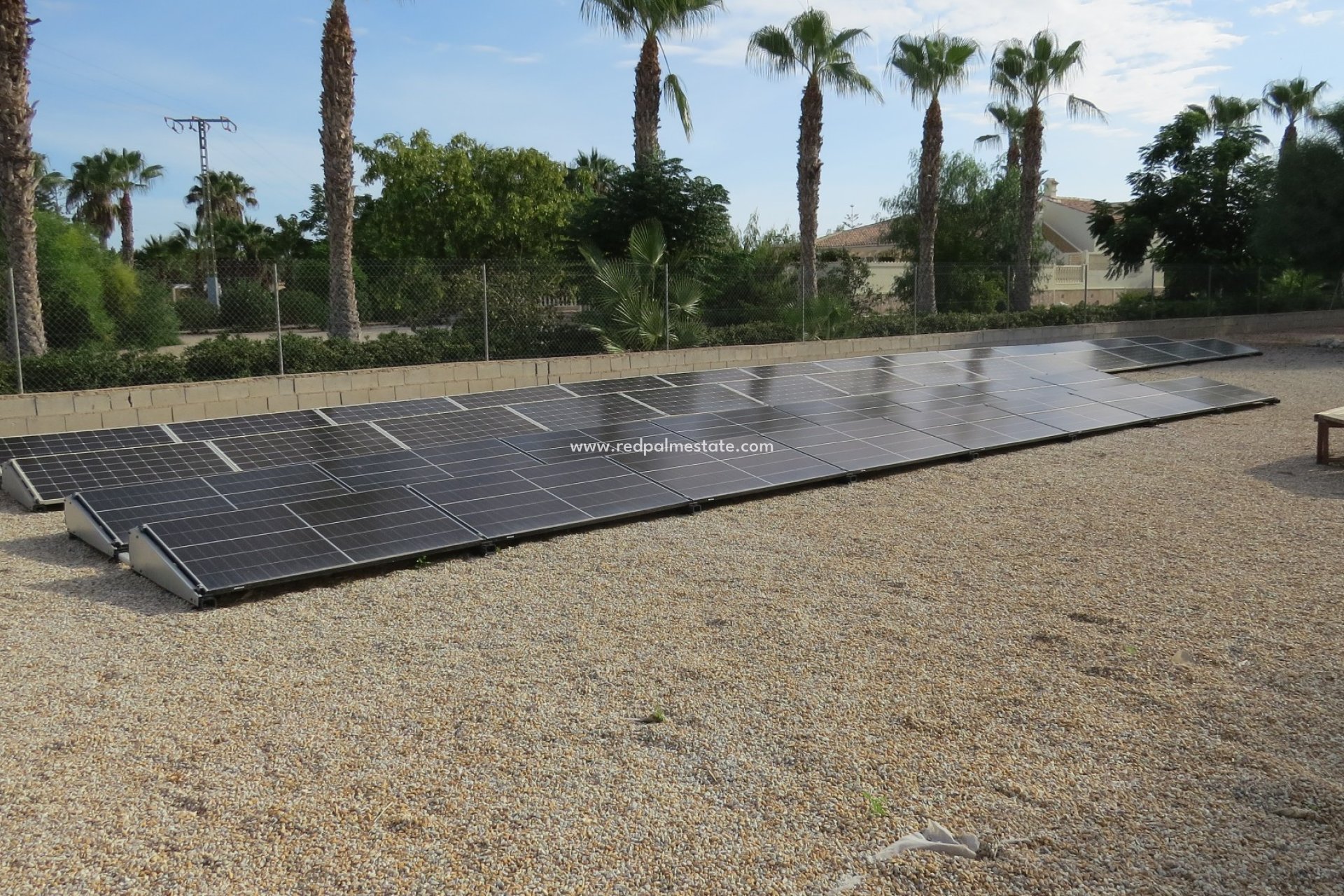 Resale - Finca / Country Property -
Daya Vieja