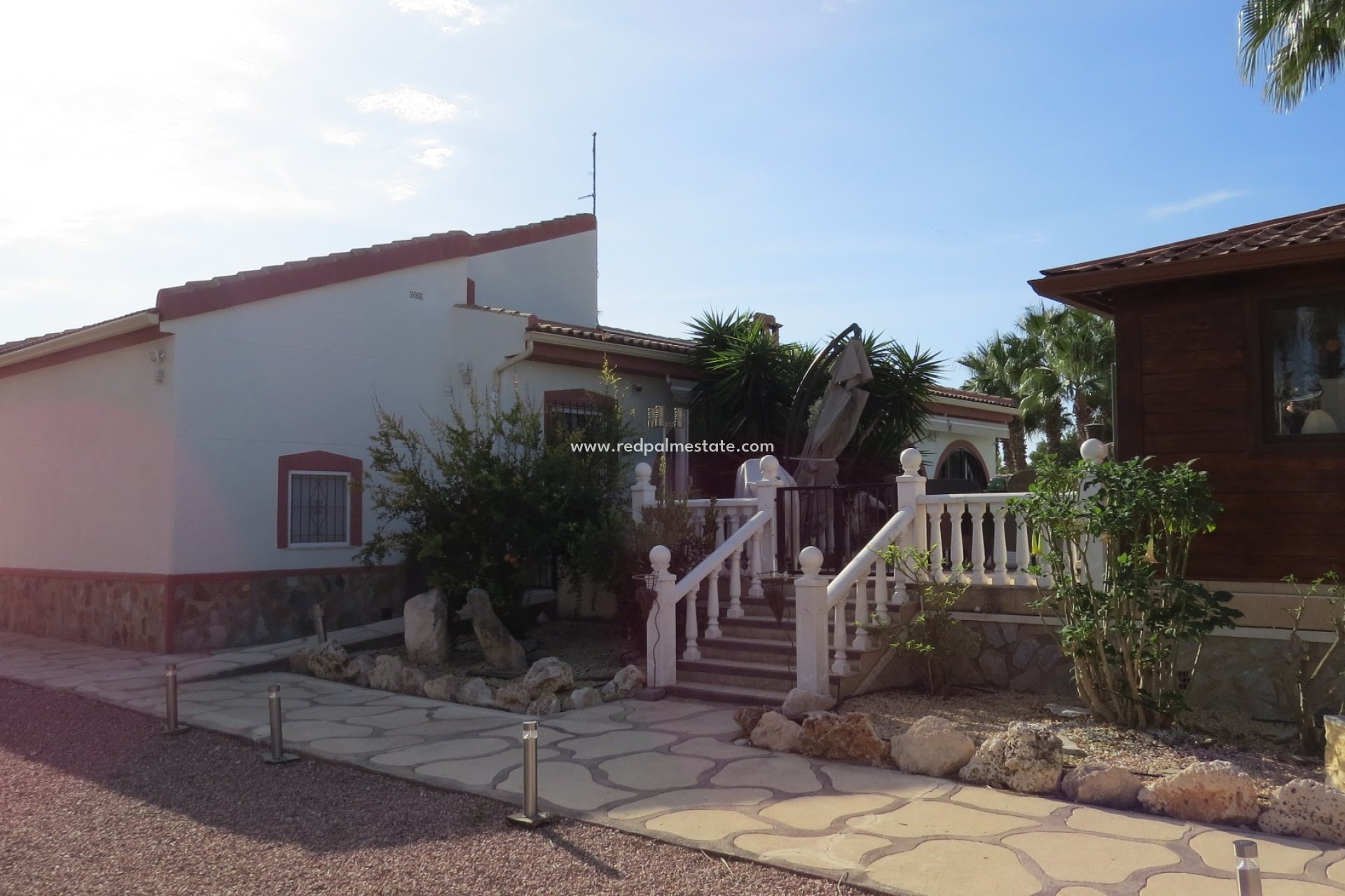Resale - Finca / Country Property -
Daya Vieja