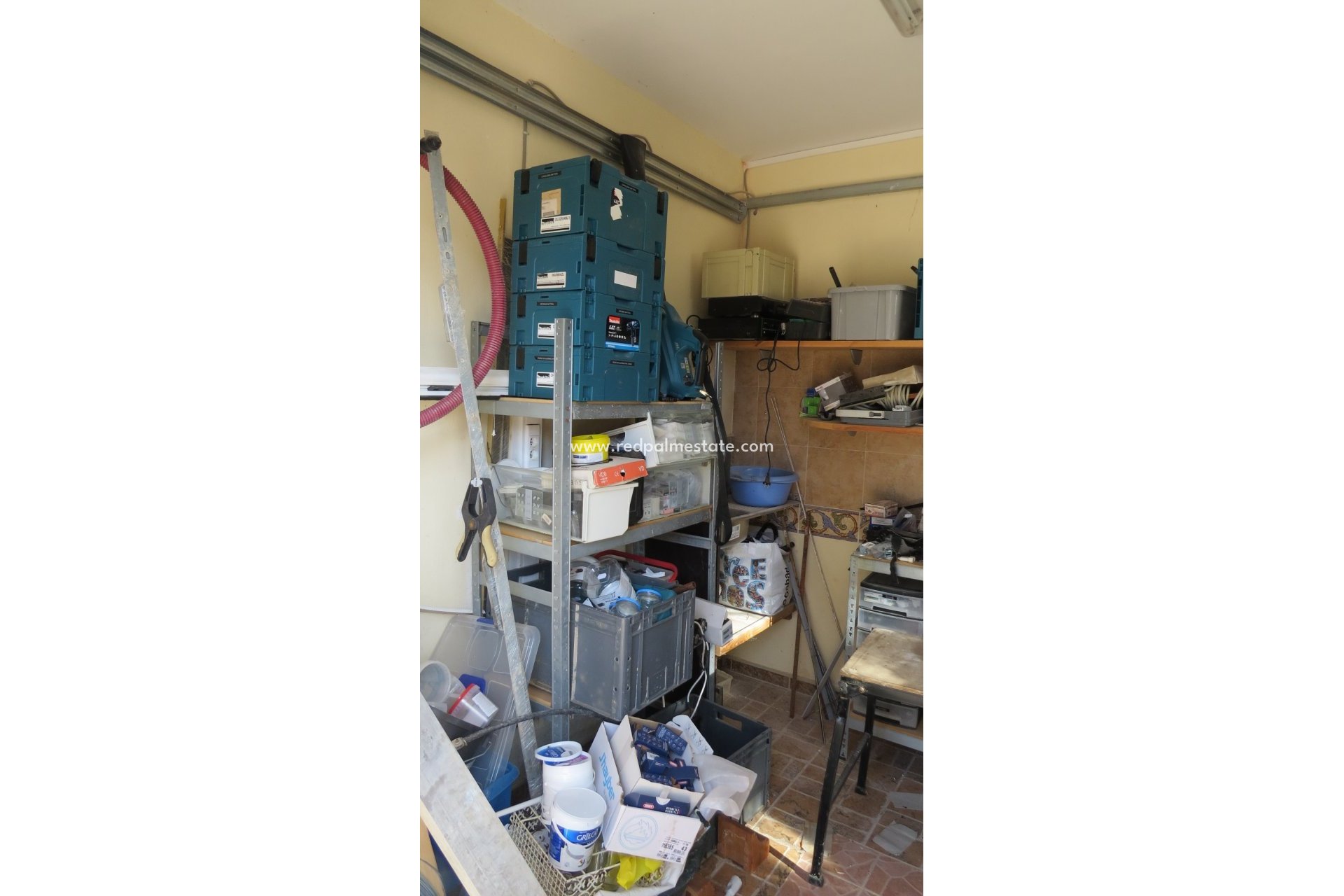 Resale - Finca / Country Property -
Daya Vieja