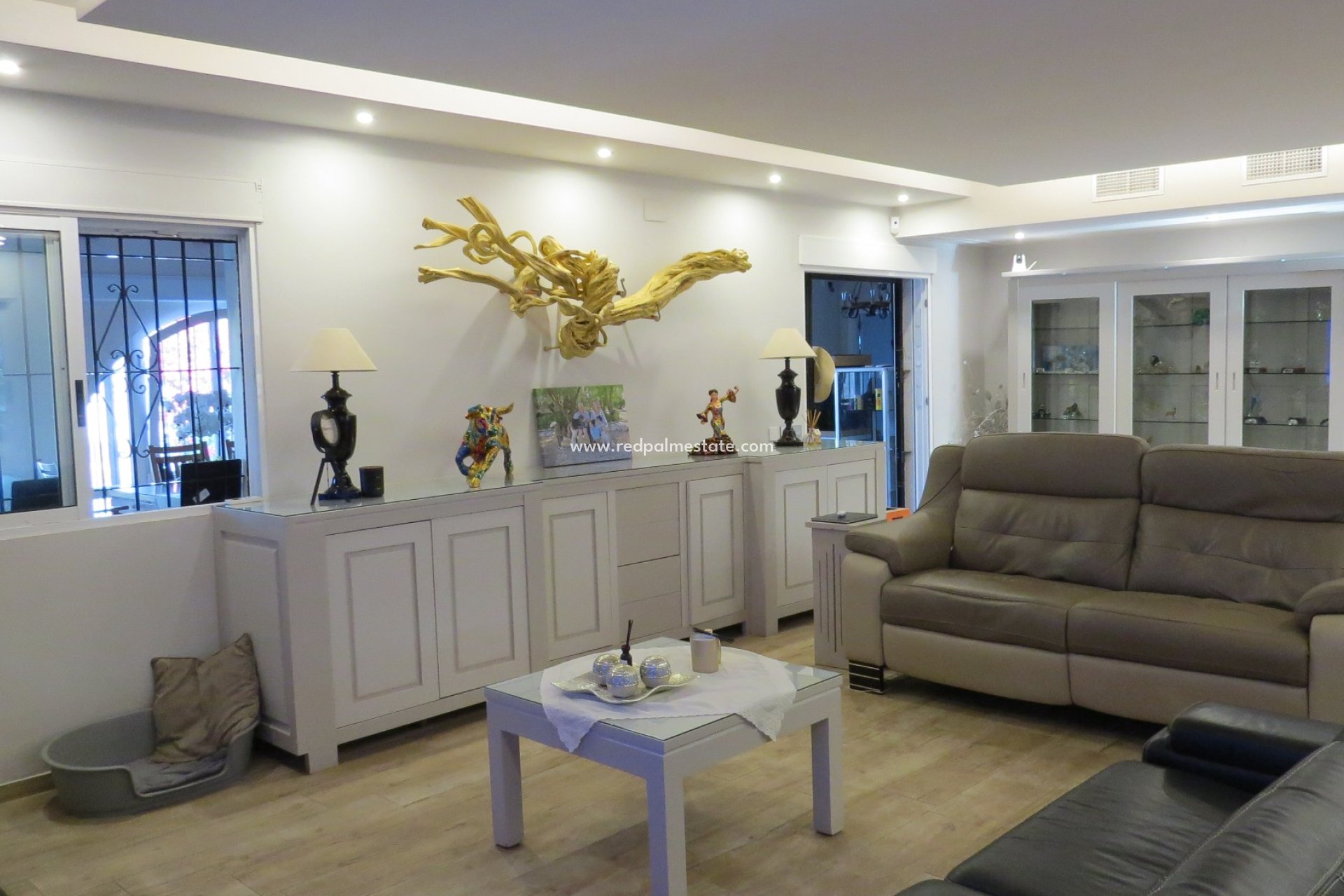 Resale - Finca / Country Property -
Daya Vieja