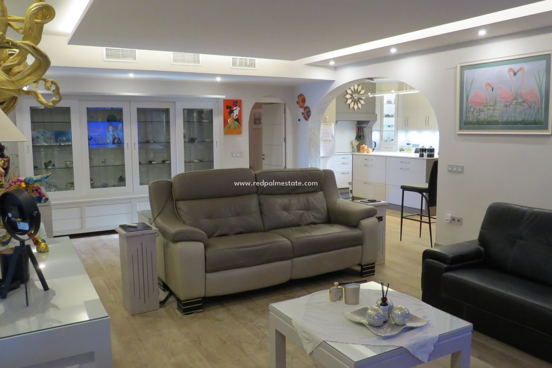 Resale - Finca / Country Property -
Daya Vieja