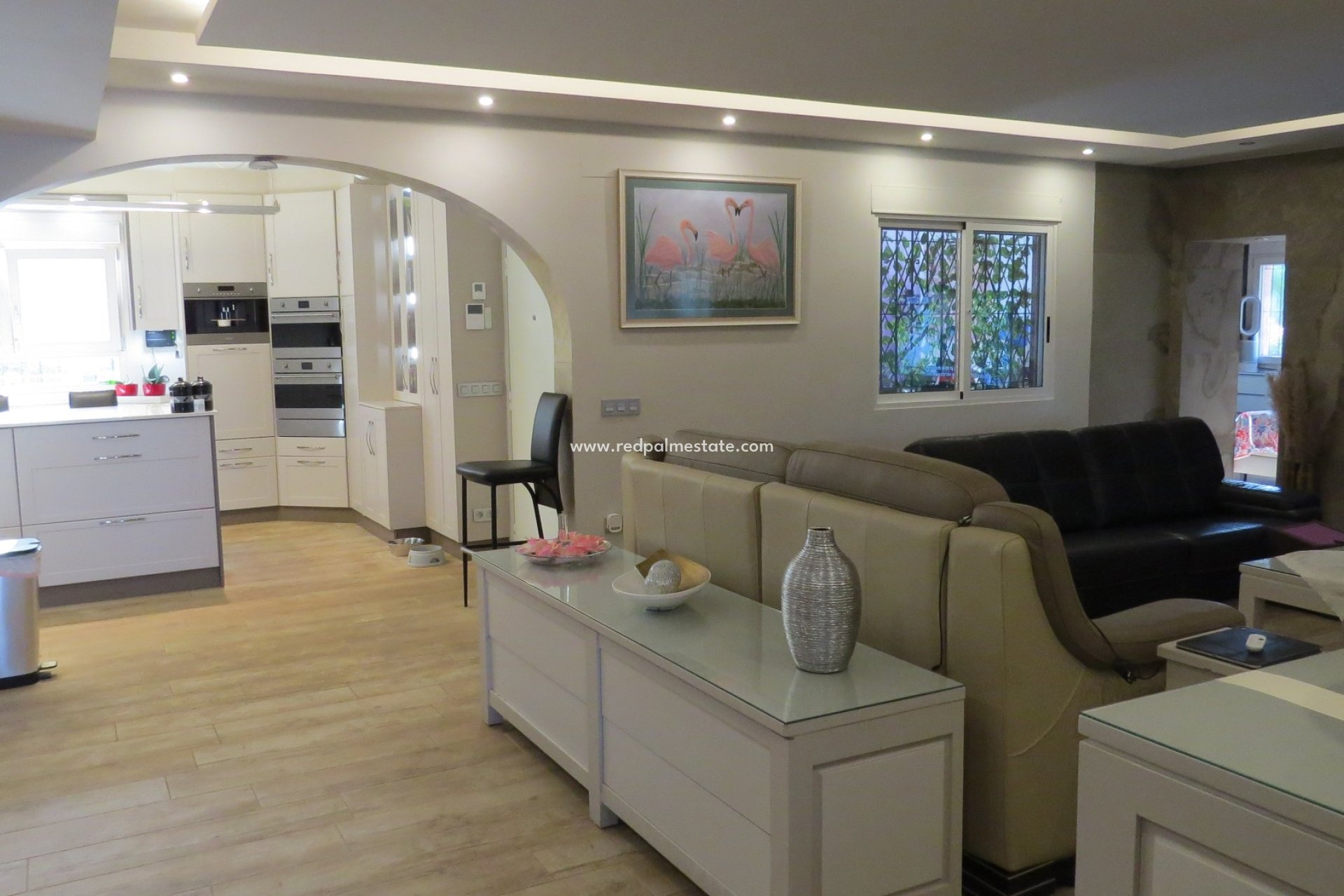 Resale - Finca / Country Property -
Daya Vieja