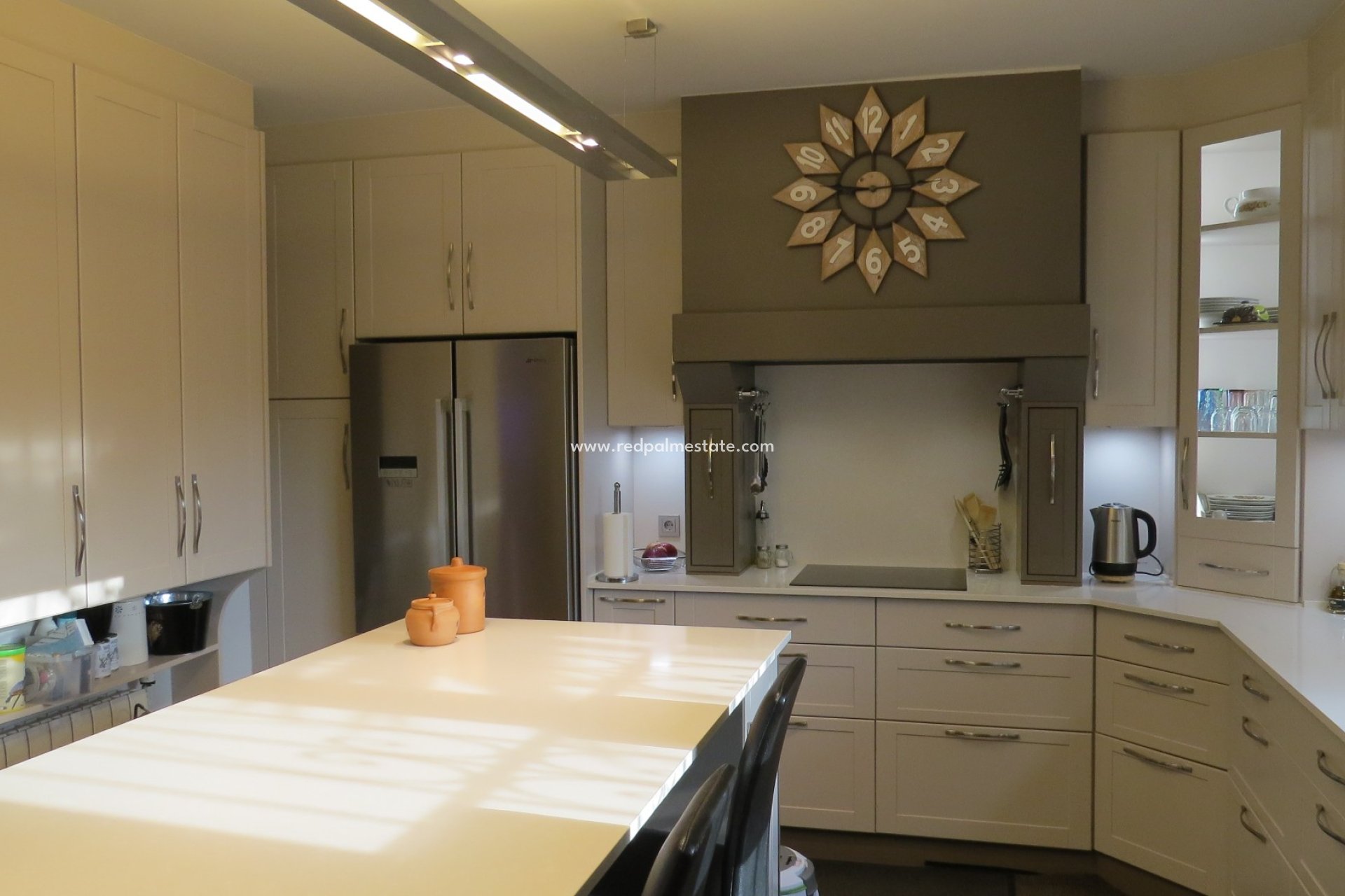 Resale - Finca / Country Property -
Daya Vieja