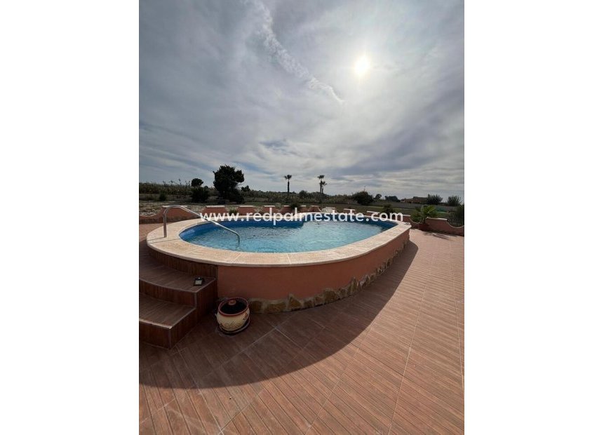 Resale - Finca / Country Property -
Dolores - Costa Blanca