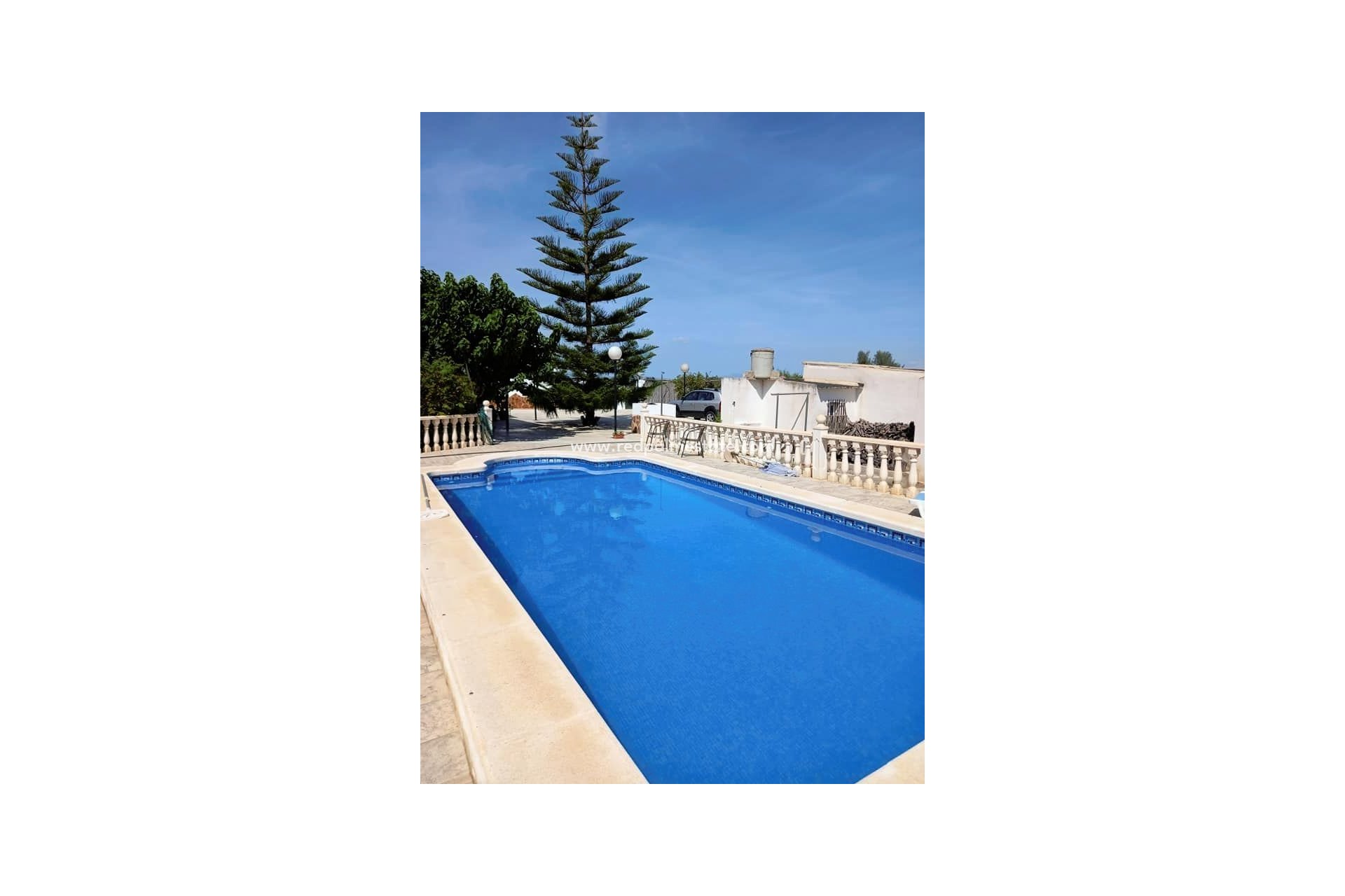 Resale - Finca / Country Property -
Dolores