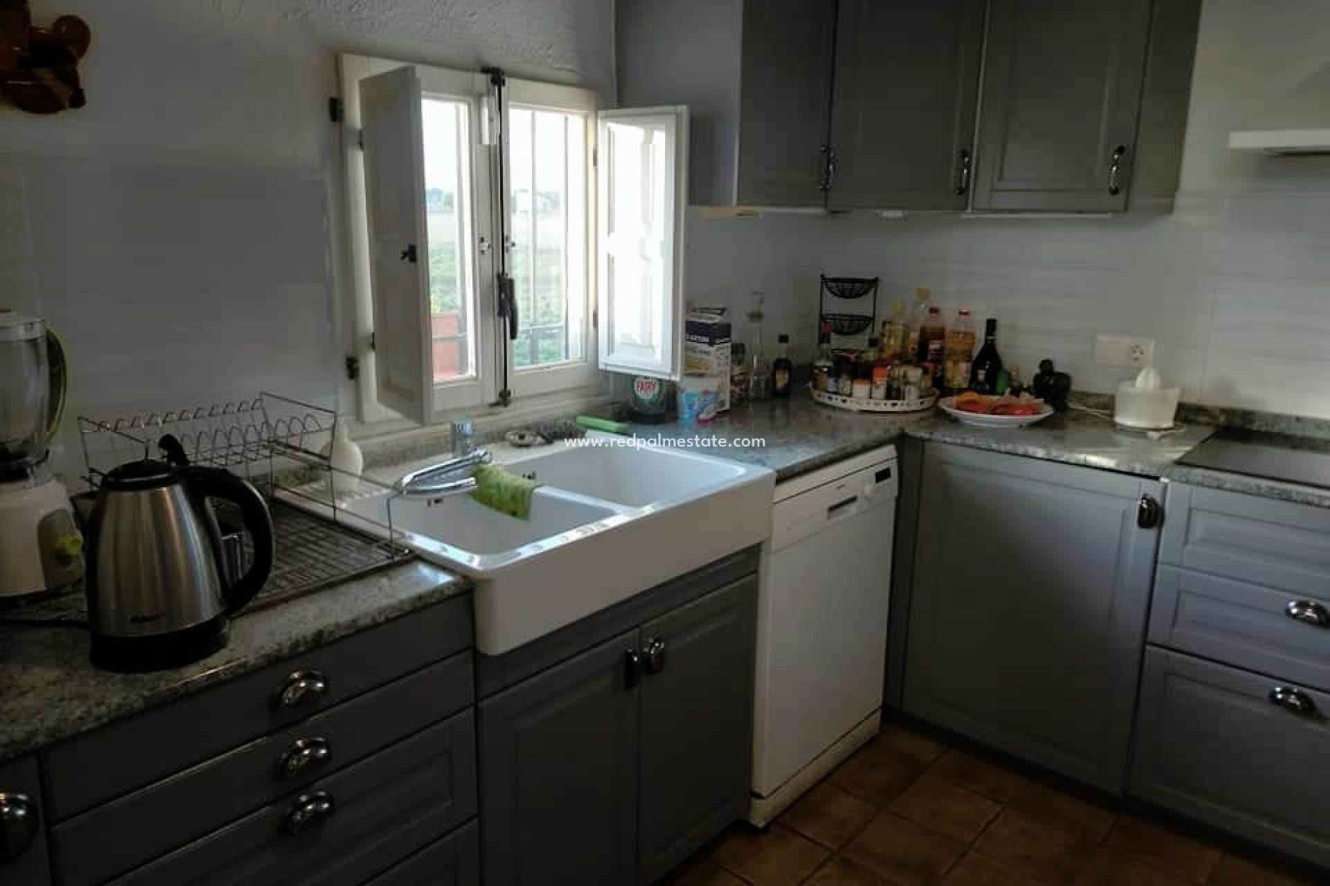 Resale - Finca / Country Property -
Dolores