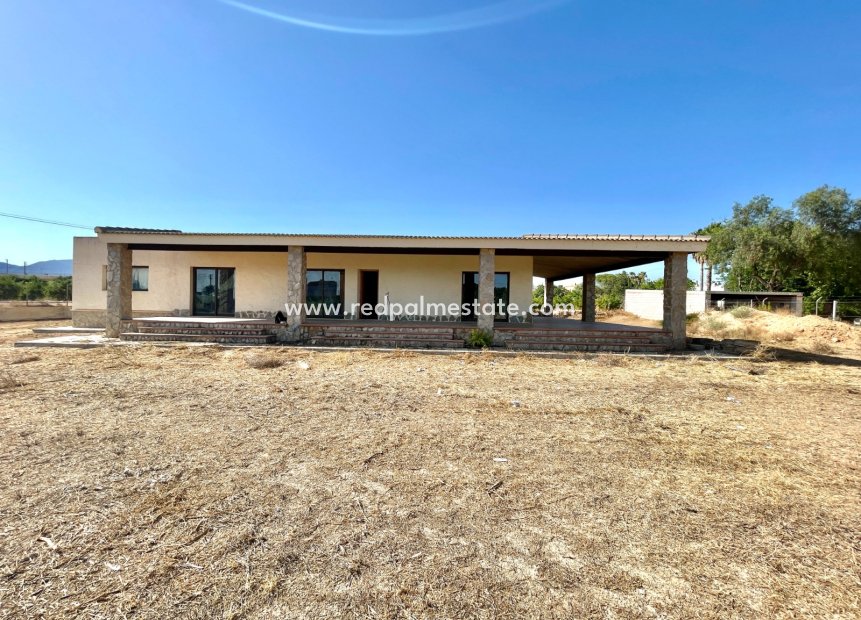 Resale - Finca / Country Property -
Elche - Costa Blanca