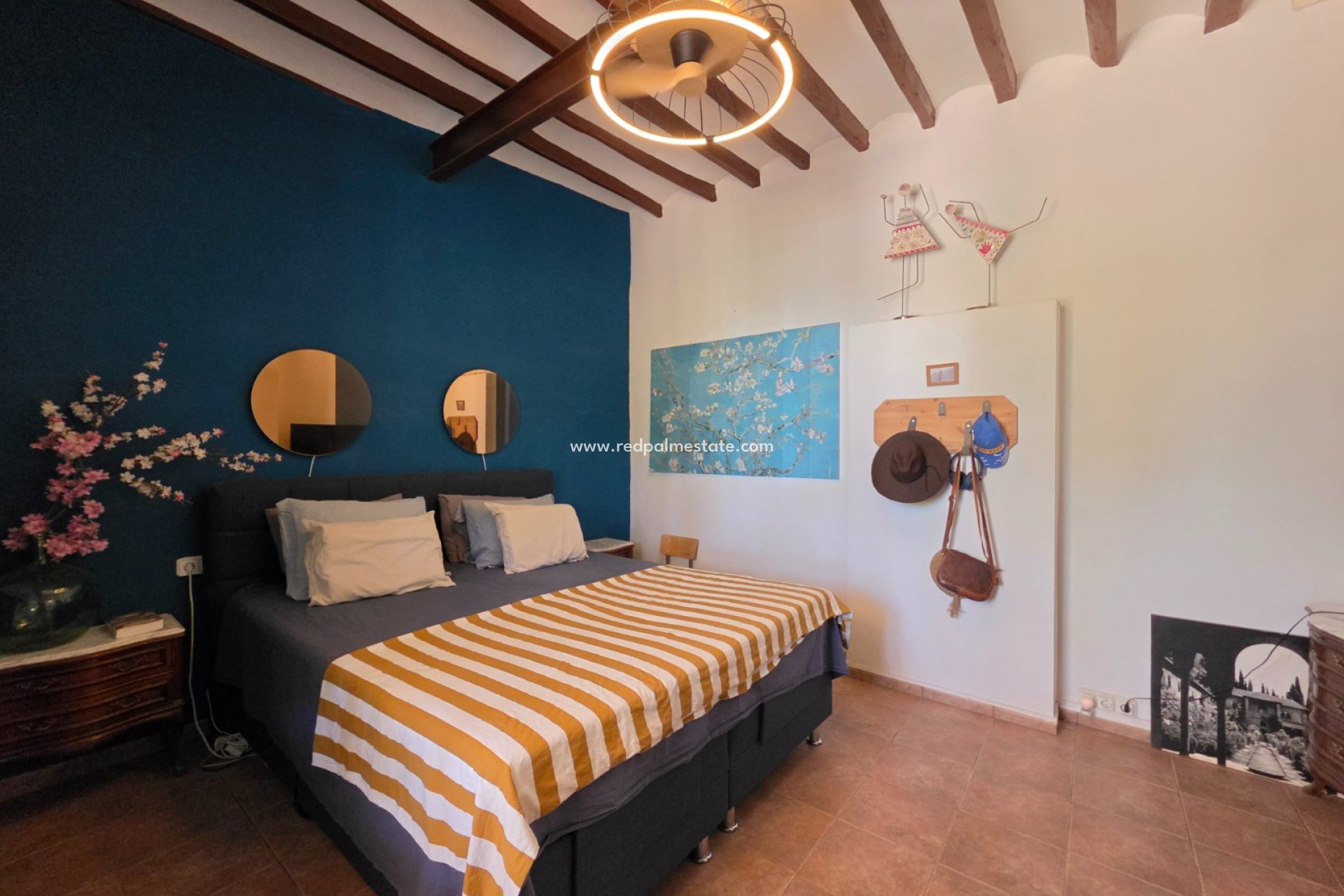 Resale - Finca / Country Property -
Elche - Costa Blanca
