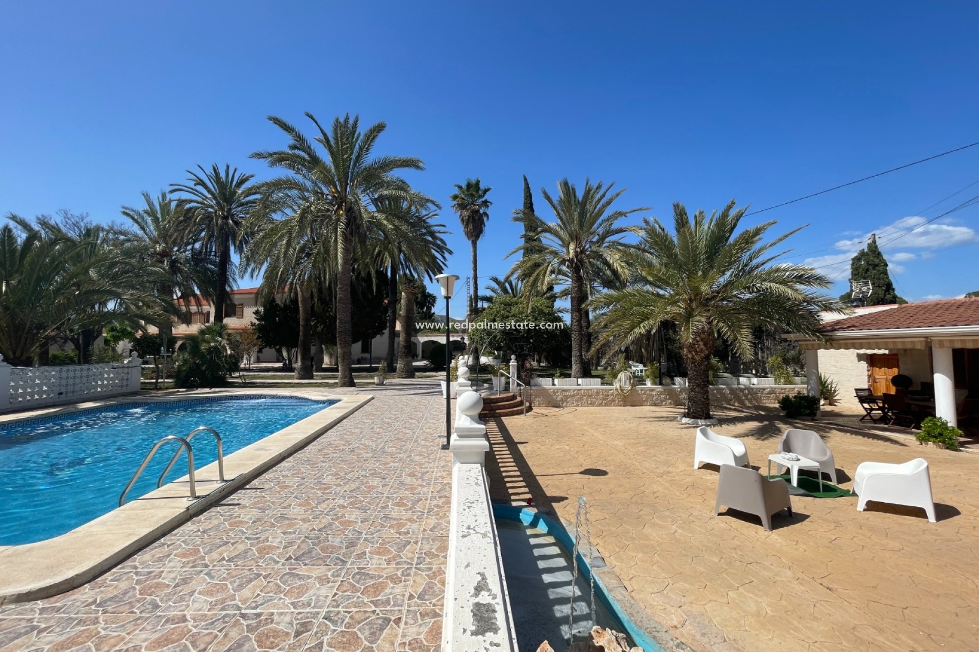 Resale - Finca / Country Property -
Elda - Inland