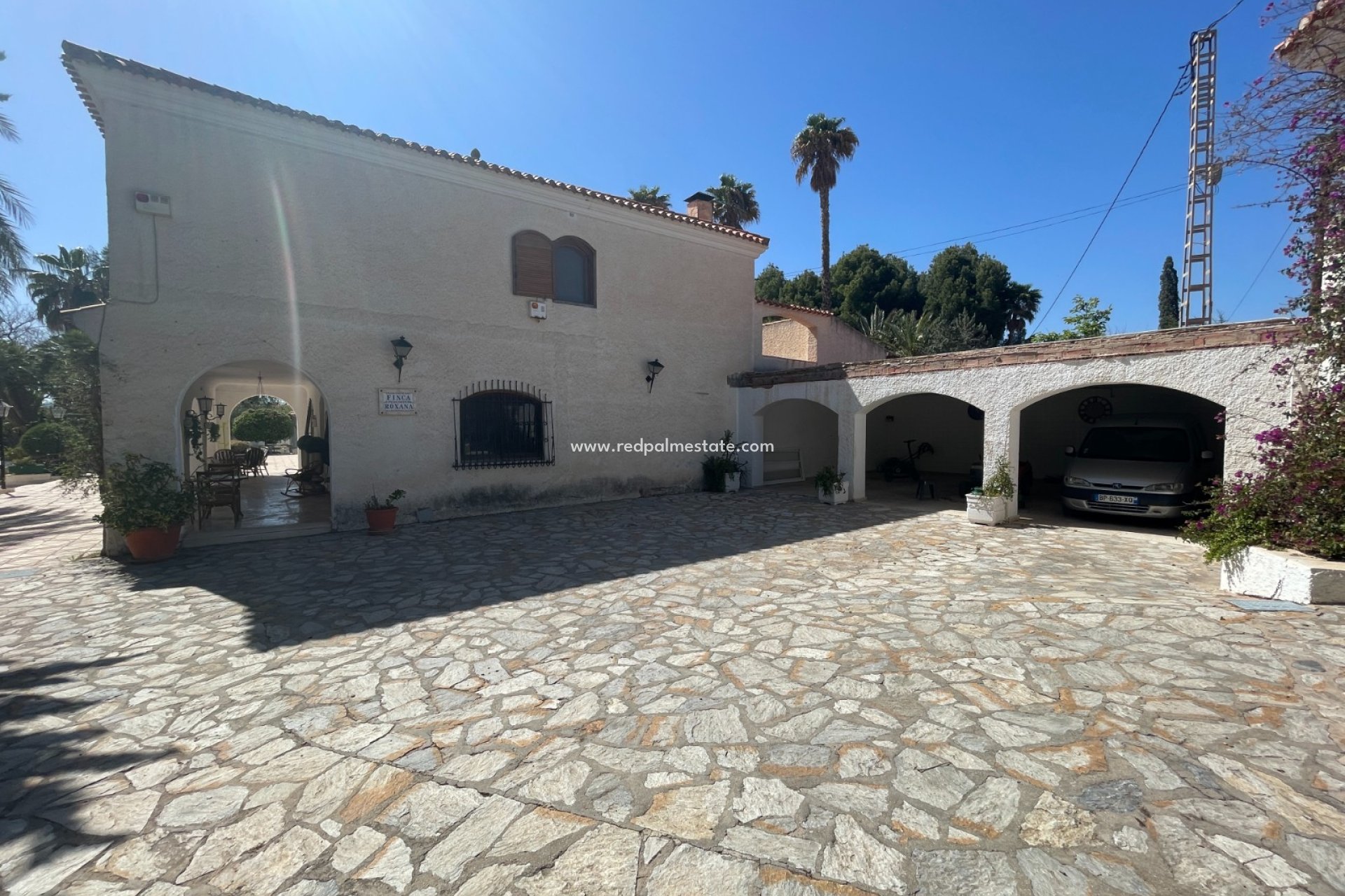 Resale - Finca / Country Property -
Elda - Inland