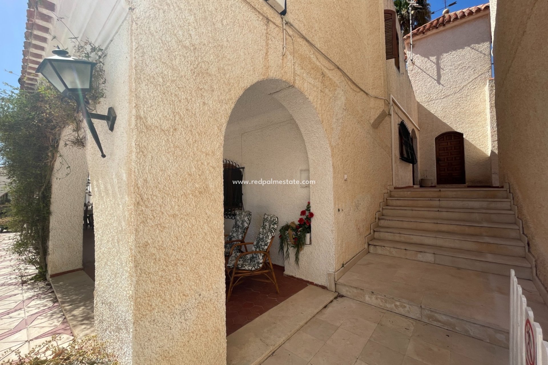 Resale - Finca / Country Property -
Elda - Inland