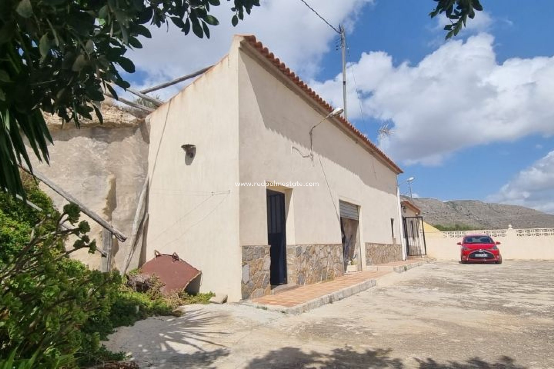 Resale - Finca / Country Property -
Hondón de las Nieves - Inland