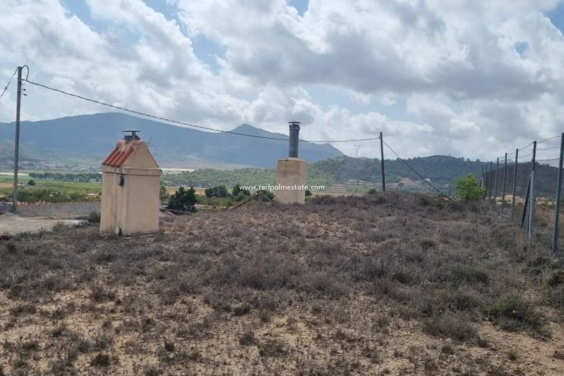 Resale - Finca / Country Property -
Hondón de las Nieves - Inland