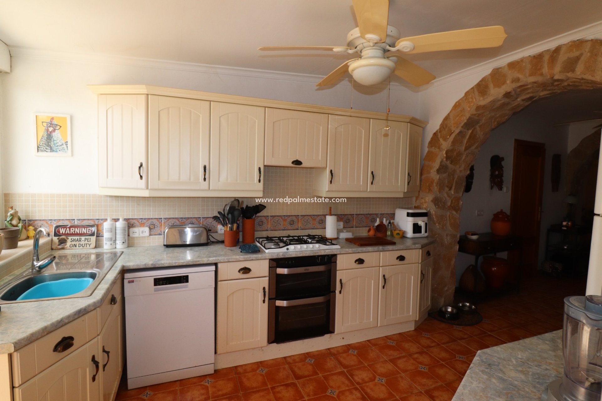 Resale - Finca / Country Property -
Hondón de las Nieves - Inland