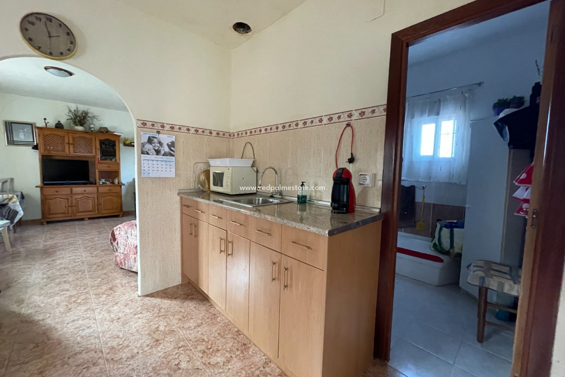 Resale - Finca / Country Property -
Jacarilla - Inland