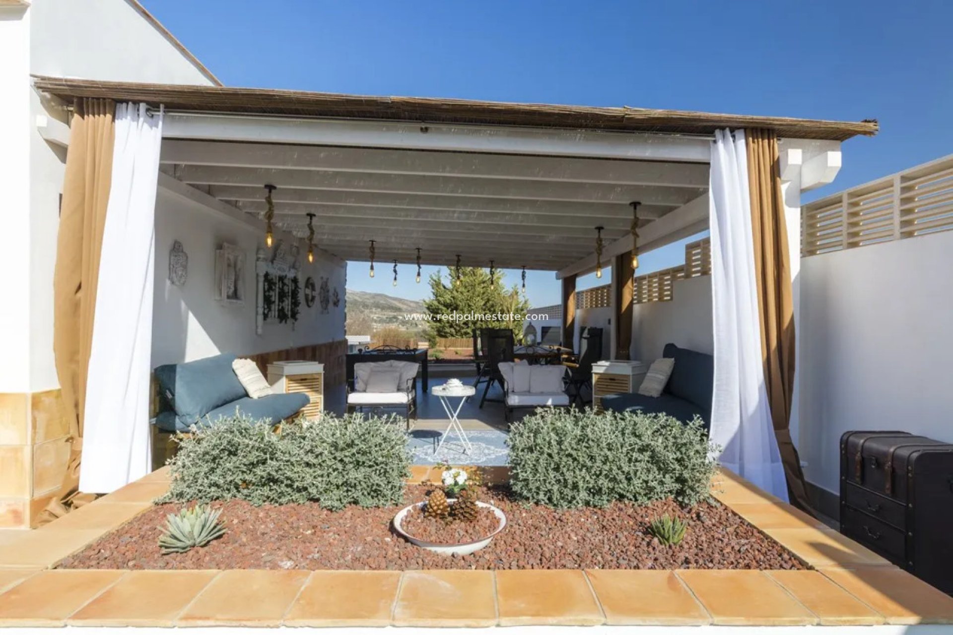 Resale - Finca / Country Property -
Jalón - Inland