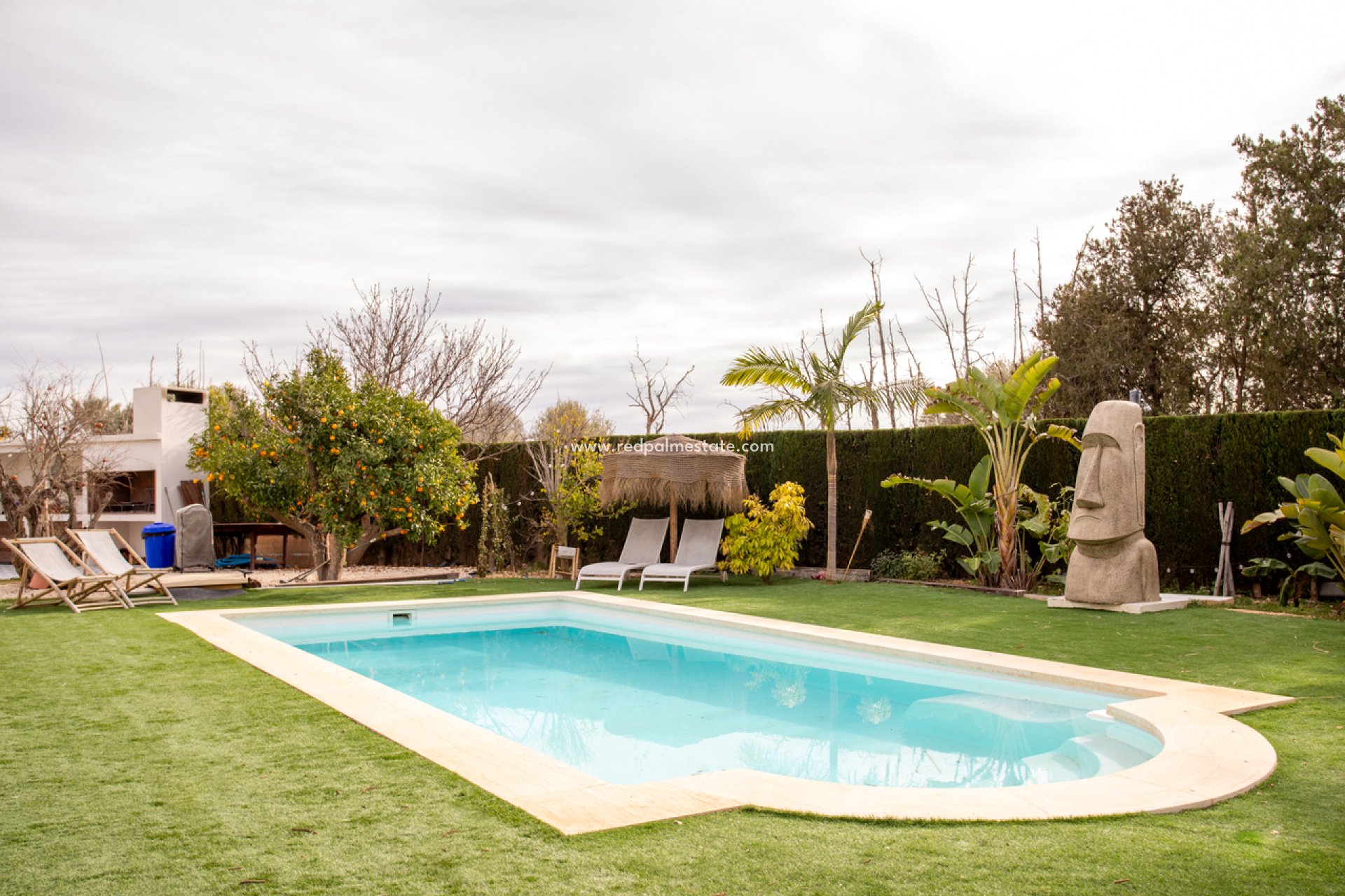 Resale - Finca / Country Property -
Jávea