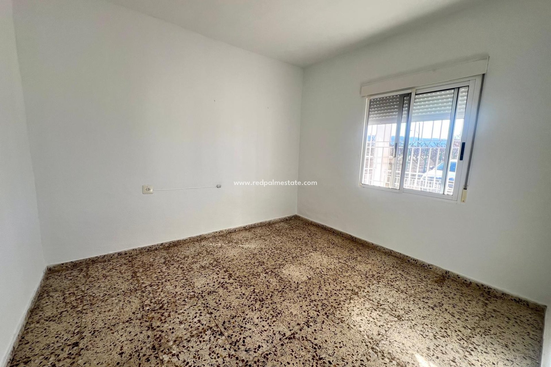 Resale - Finca / Country Property -
Las Encebras - Inland