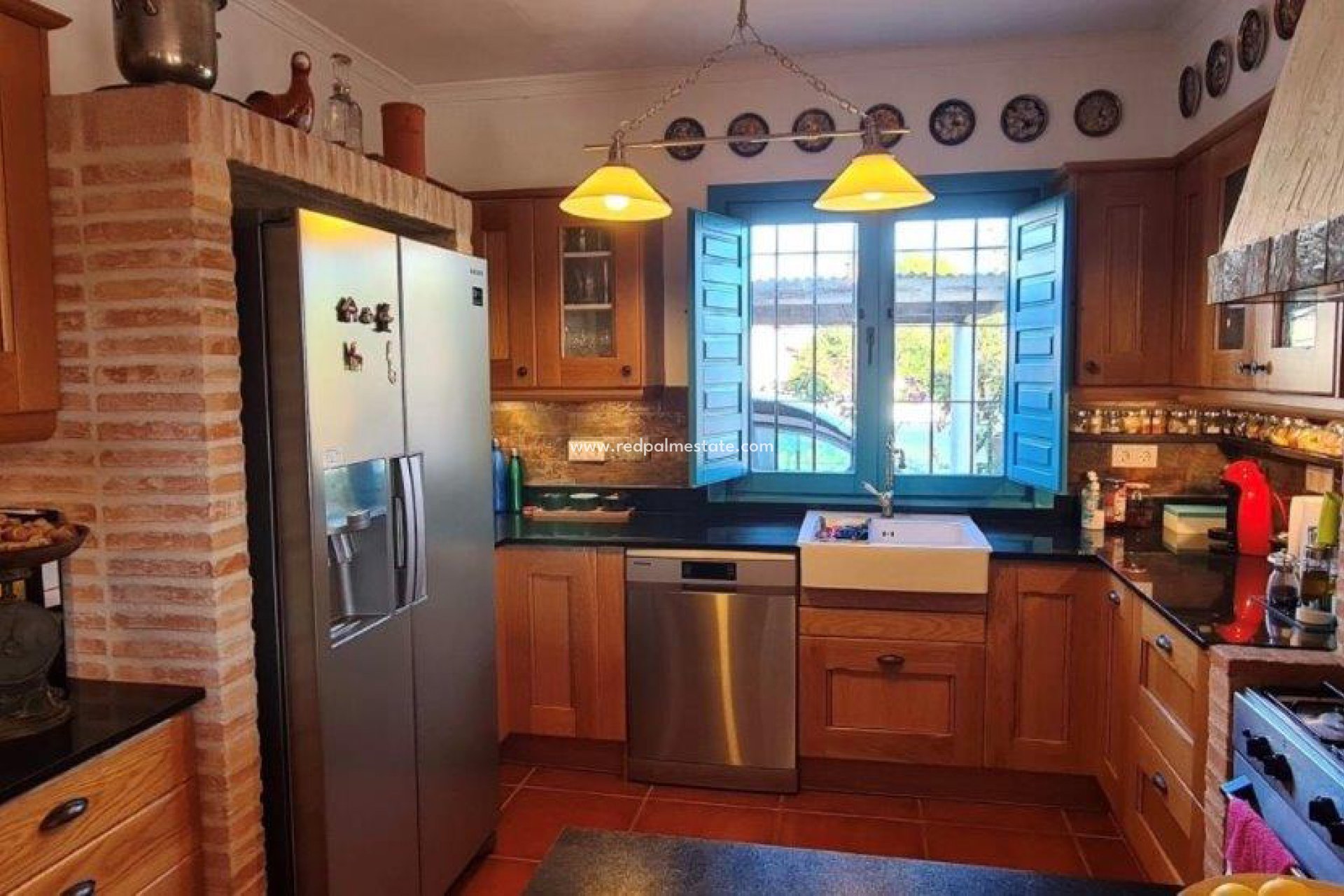 Resale - Finca / Country Property -
Montesinos - Los Montesinos