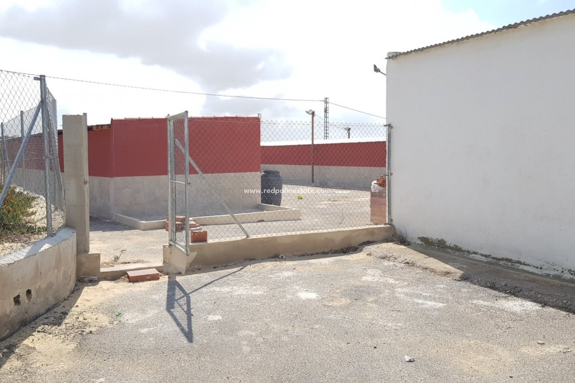 Resale - Finca / Country Property -
Montesinos - Los Montesinos