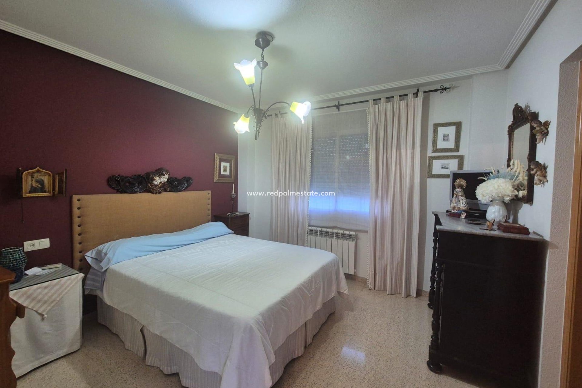 Resale - Finca / Country Property -
Orihuela Costa - Casco Histórico