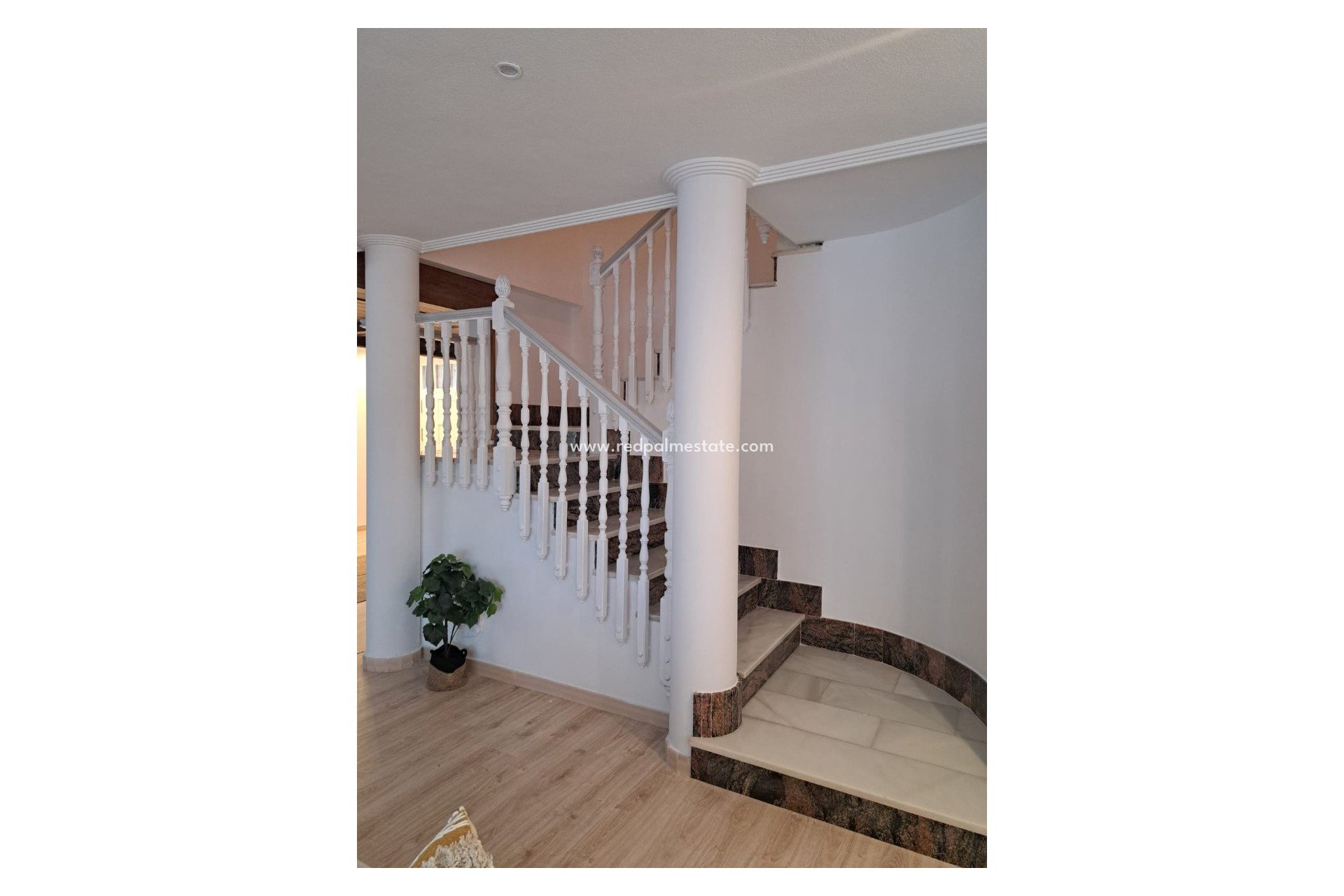 Resale - Finca / Country Property -
Orihuela Costa - Inland