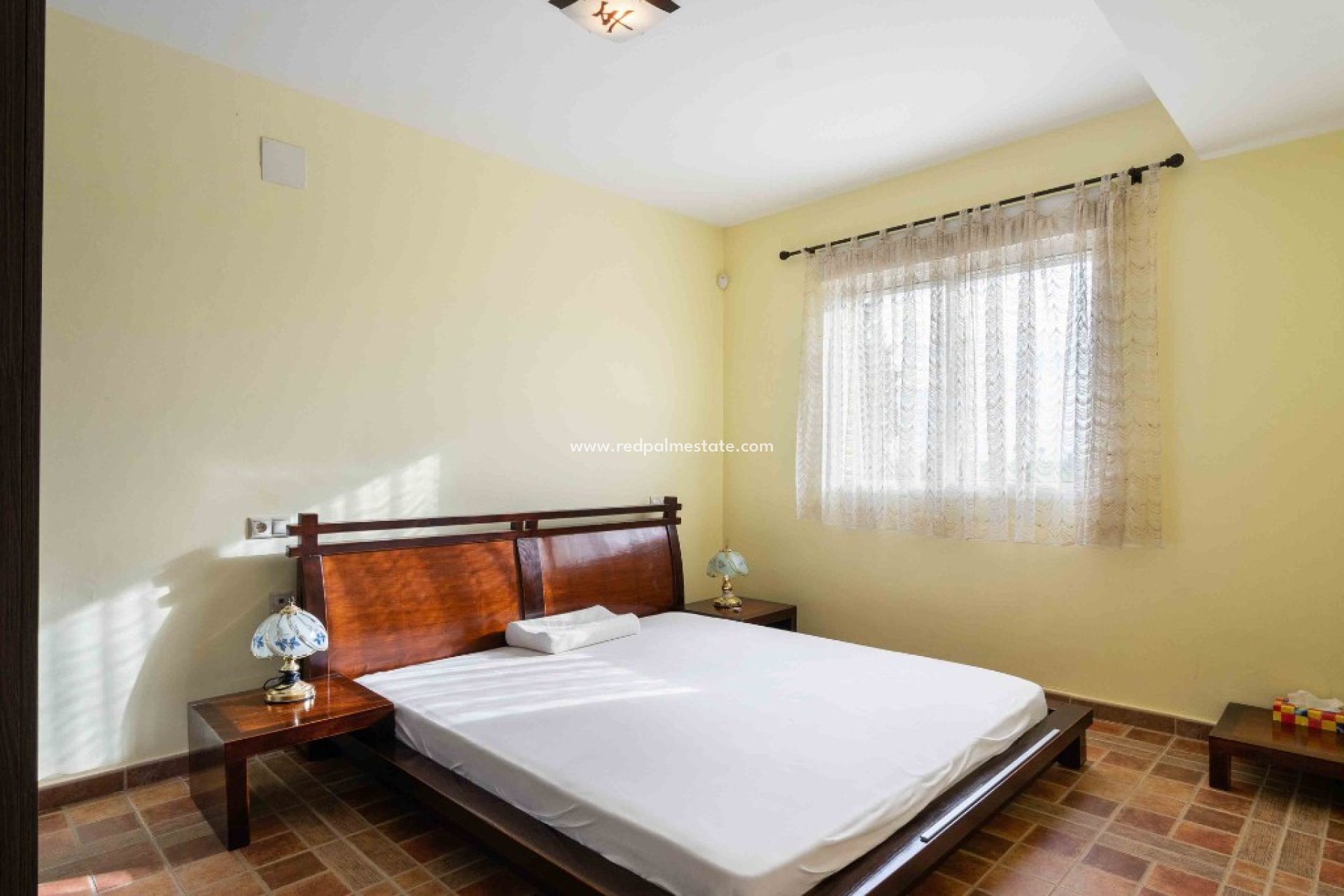 Resale - Finca / Country Property -
Orihuela Costa - Orihuela