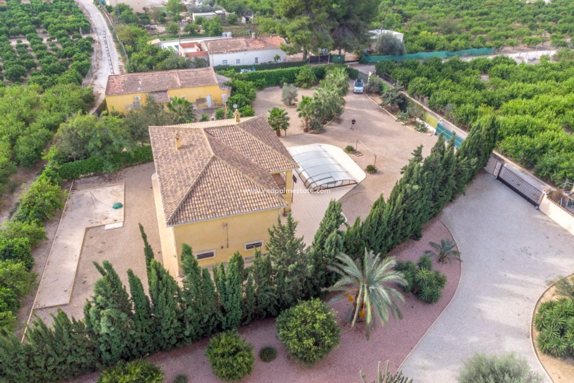 Resale - Finca / Country Property -
Orihuela Costa - Orihuela