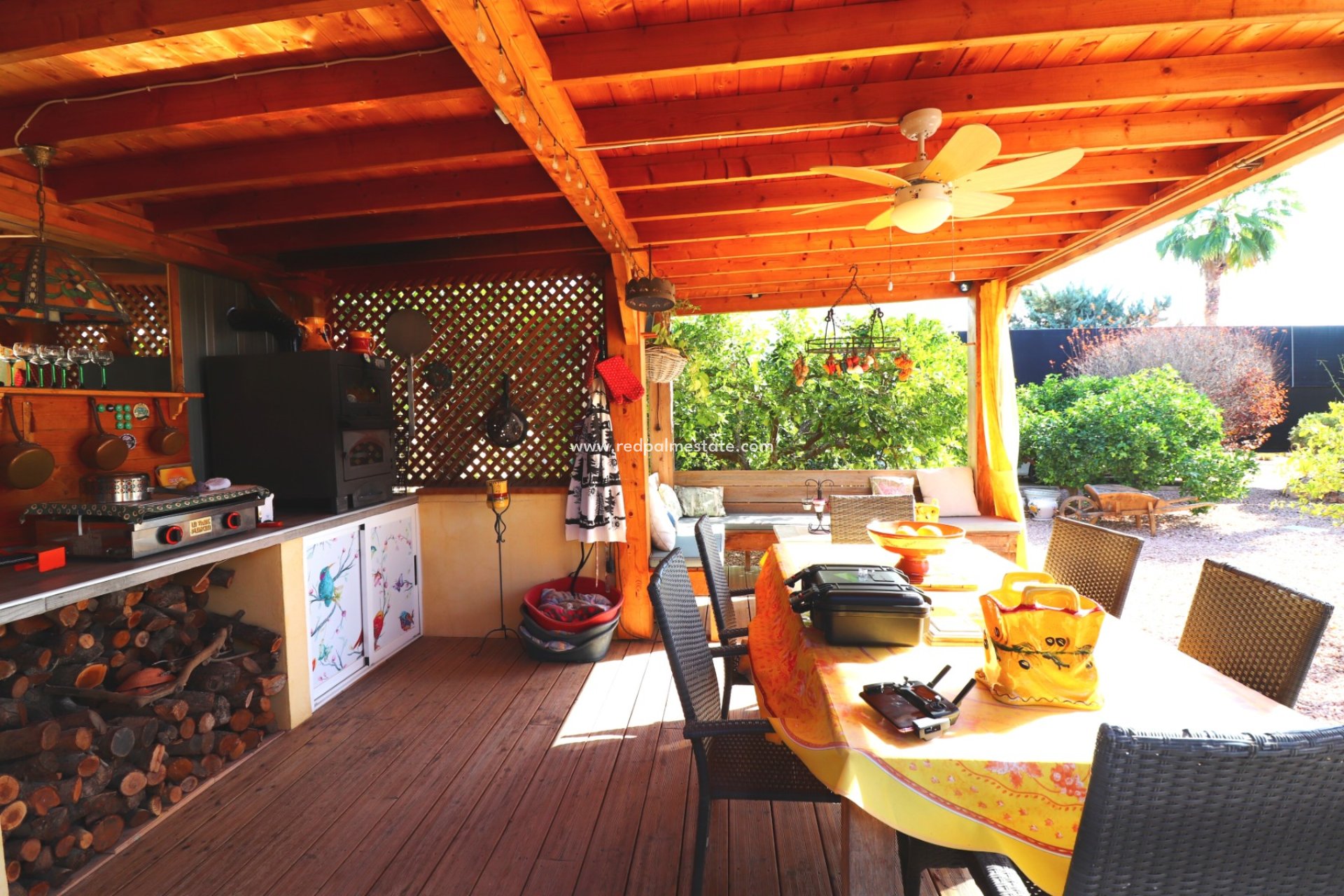 Resale - Finca / Country Property -
Orihuela Costa - Orihuela