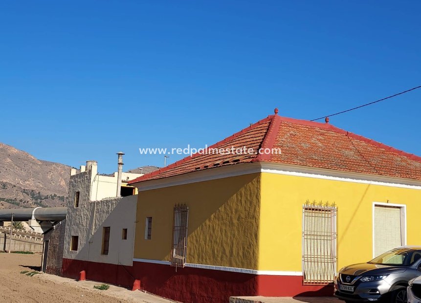 Resale - Finca / Country Property -
Orihuela - Desamparados