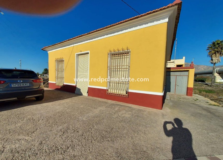 Resale - Finca / Country Property -
Orihuela - Desamparados