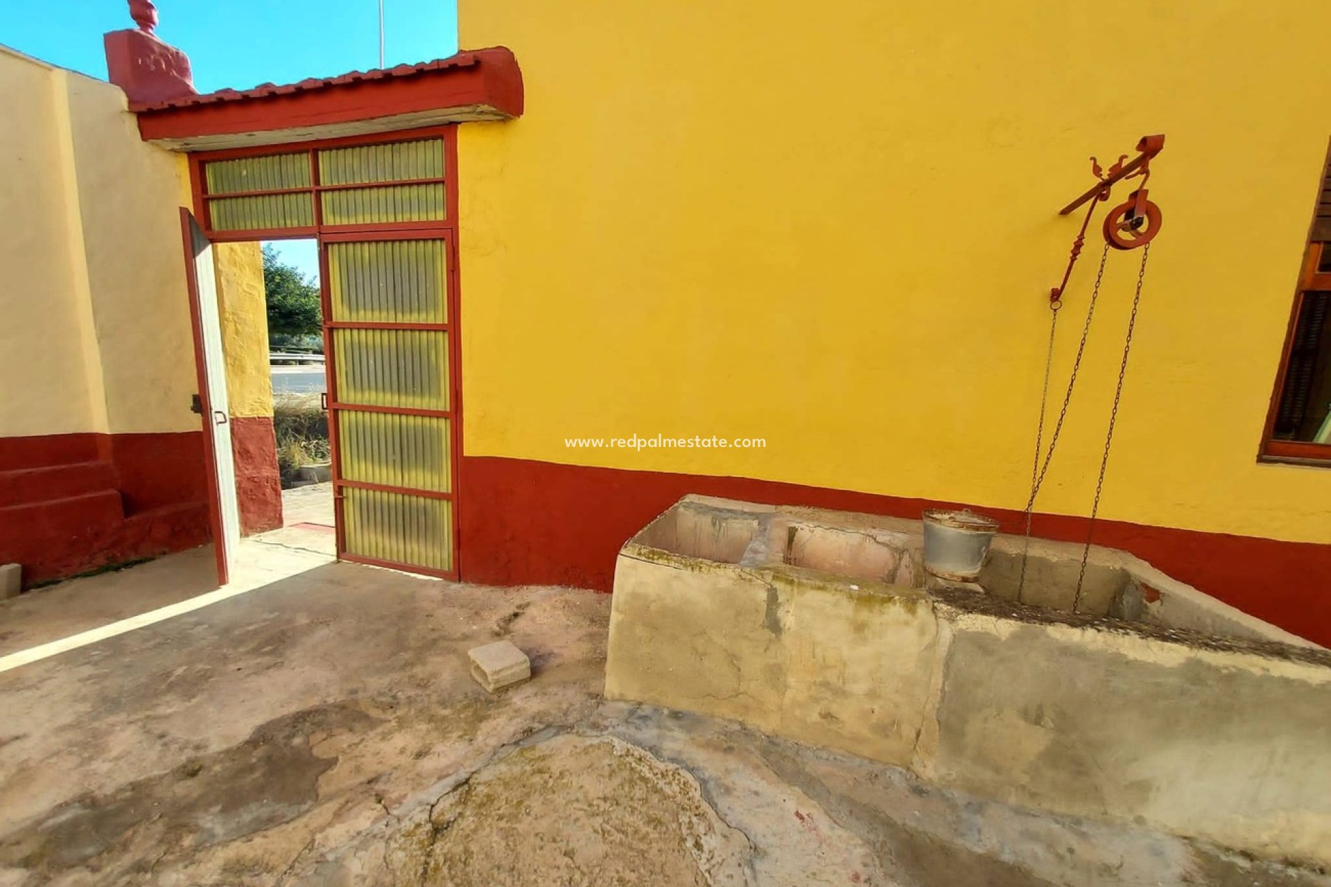Resale - Finca / Country Property -
Orihuela - Desamparados