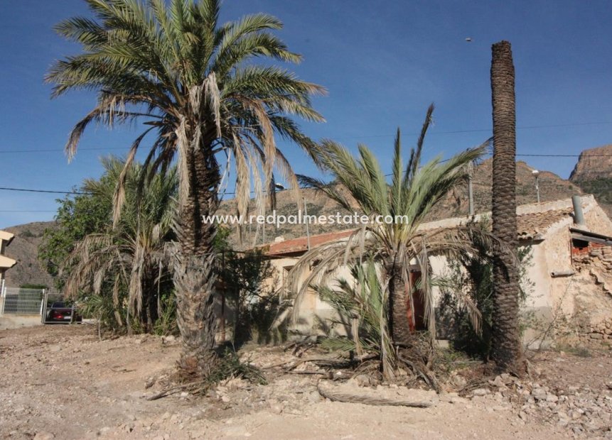 Resale - Finca / Country Property -
Orihuela - Inland