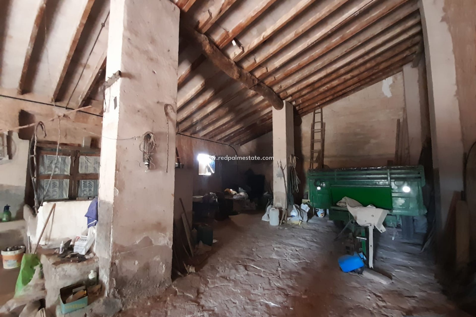 Resale - Finca / Country Property -
Pinoso - Inland