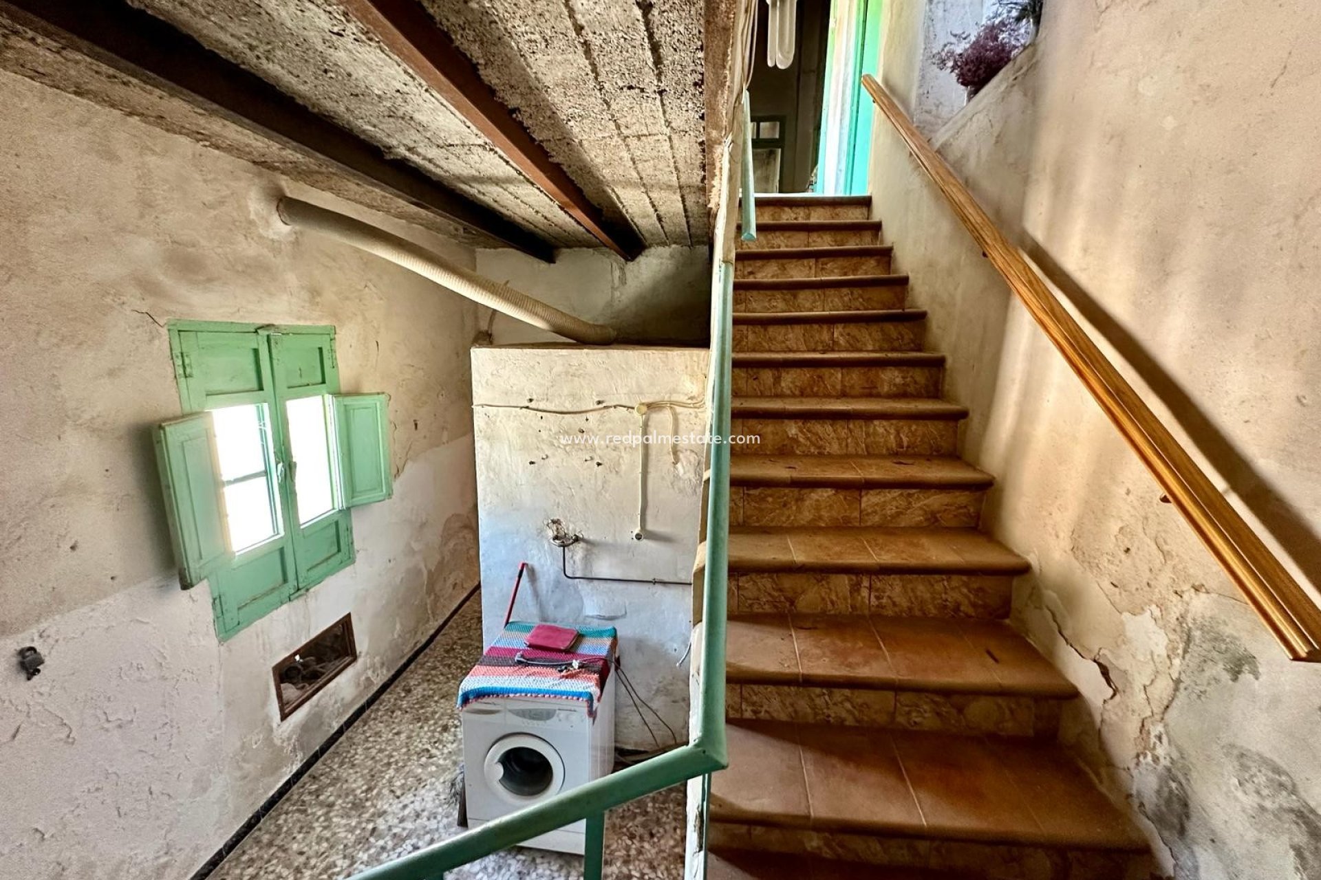 Resale - Finca / Country Property -
Pinoso - Inland