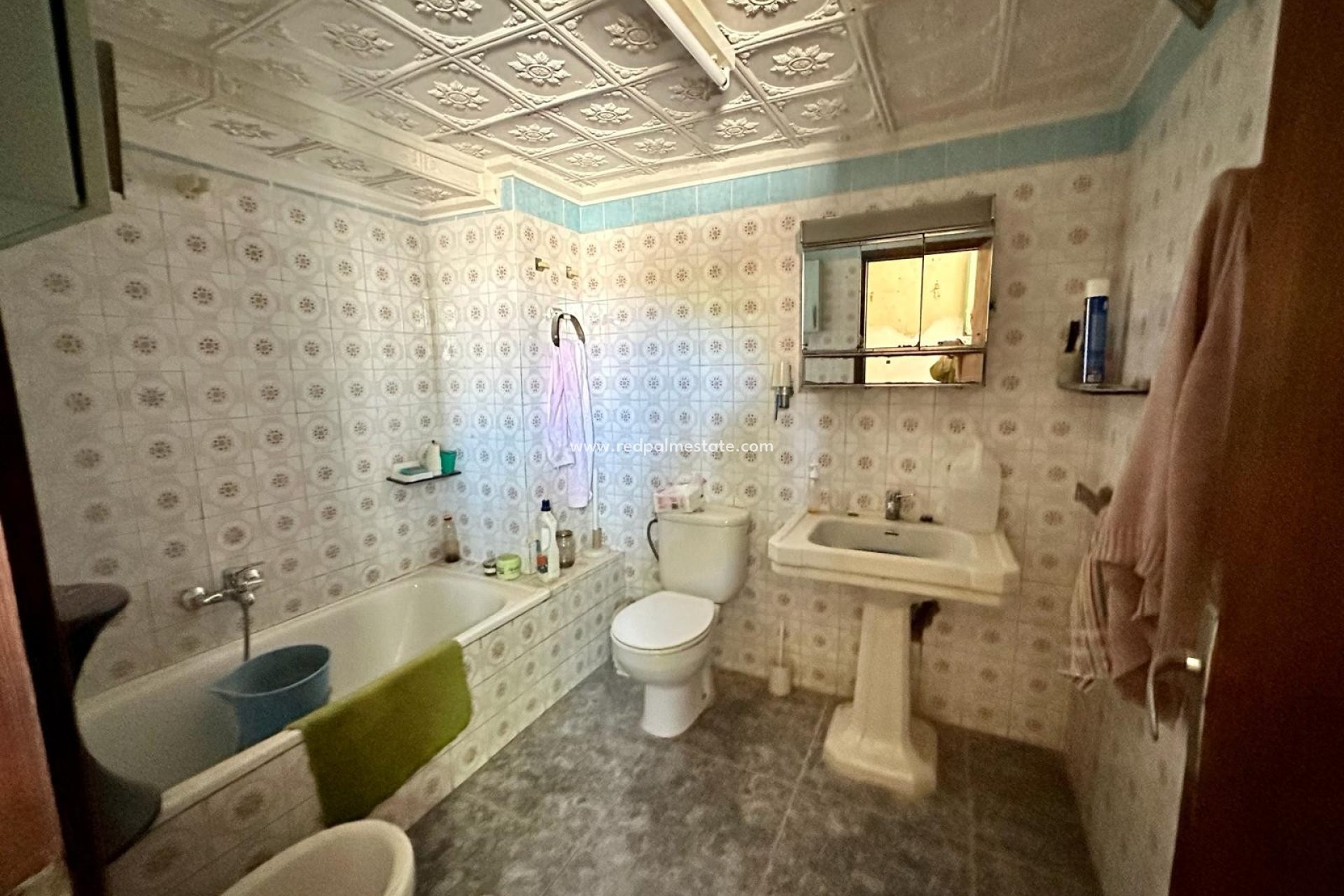 Resale - Finca / Country Property -
Pinoso - Inland