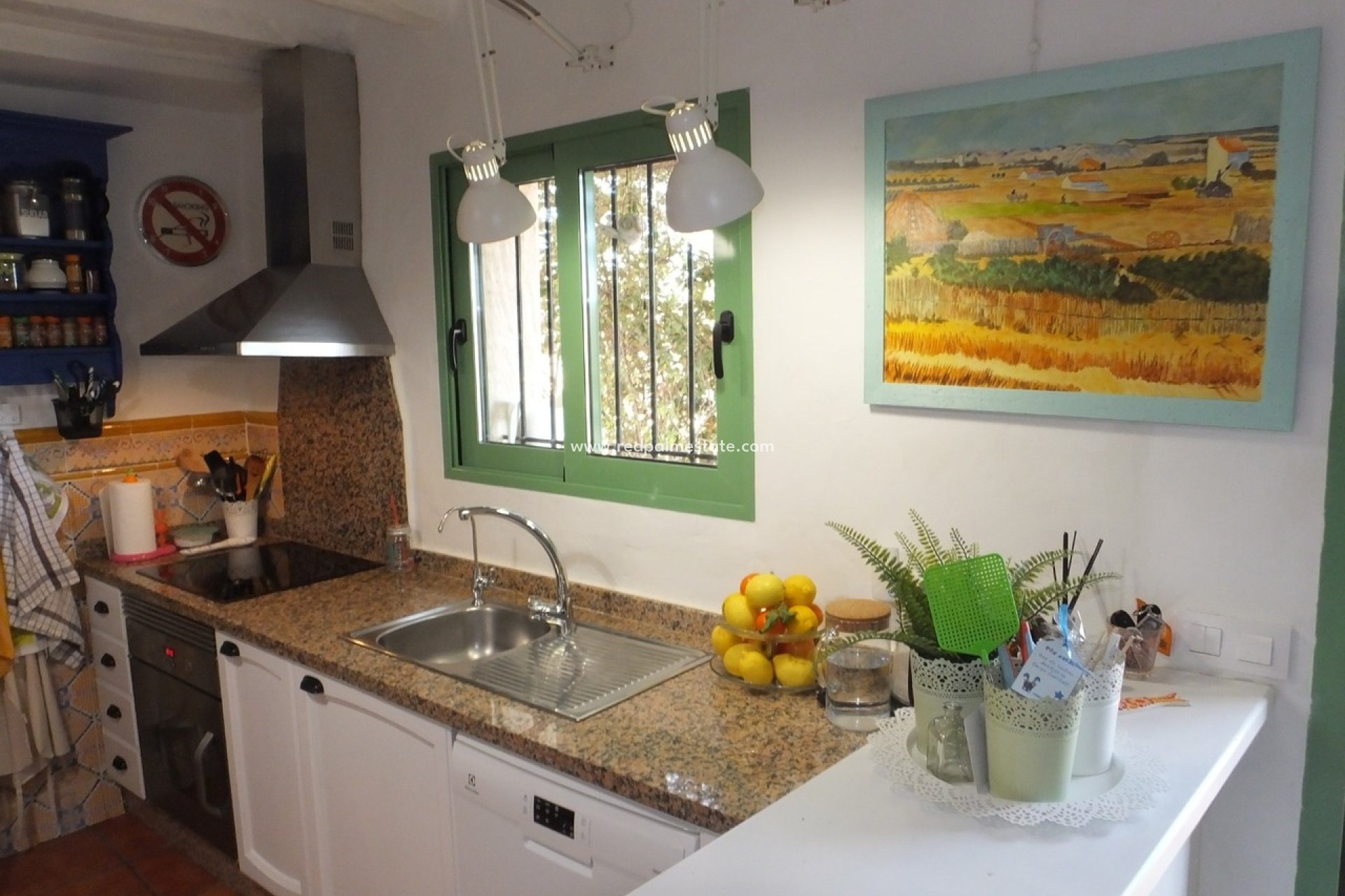 Resale - Finca / Country Property -
Pinoso - Inland